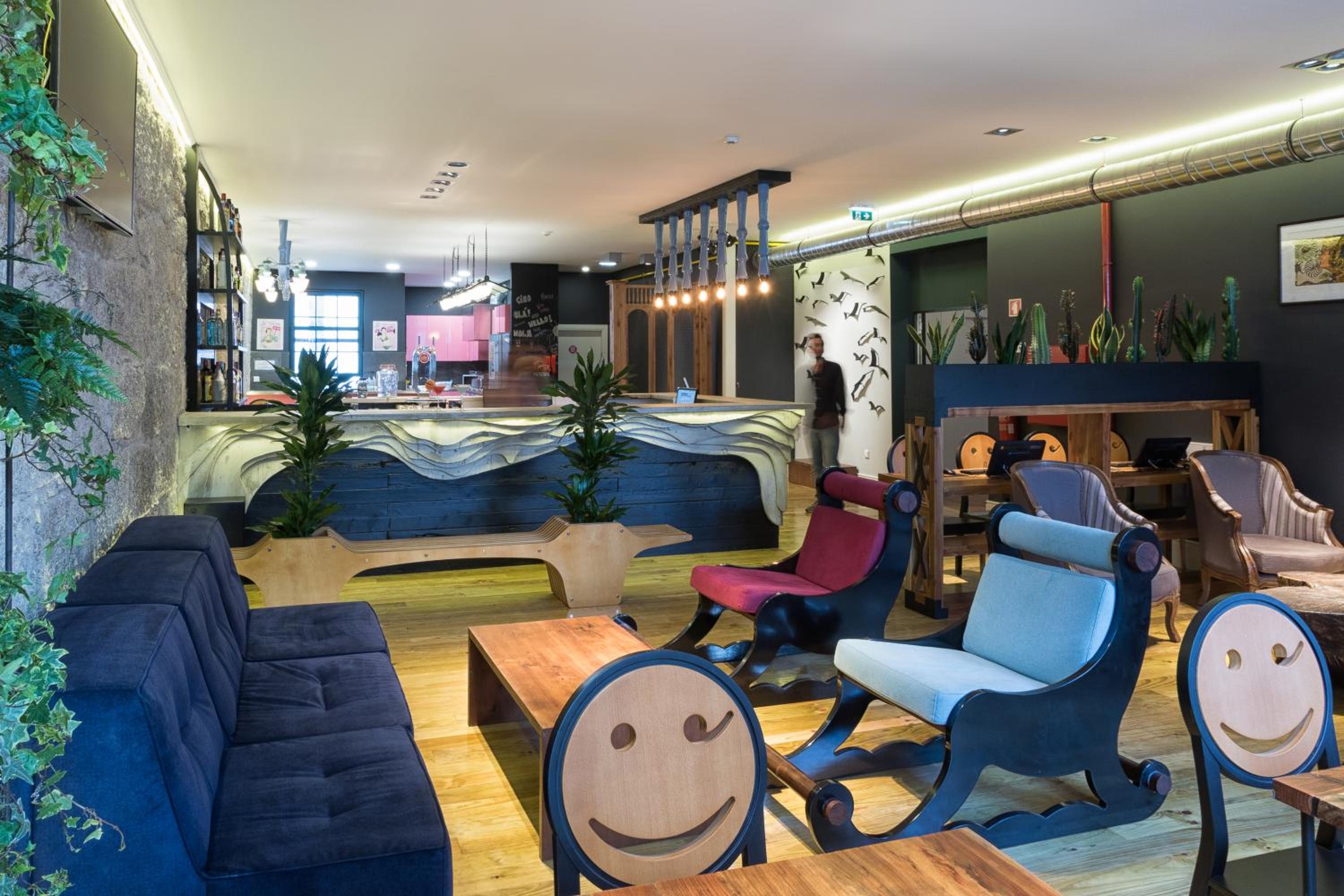 Nice Way Porto Hostel