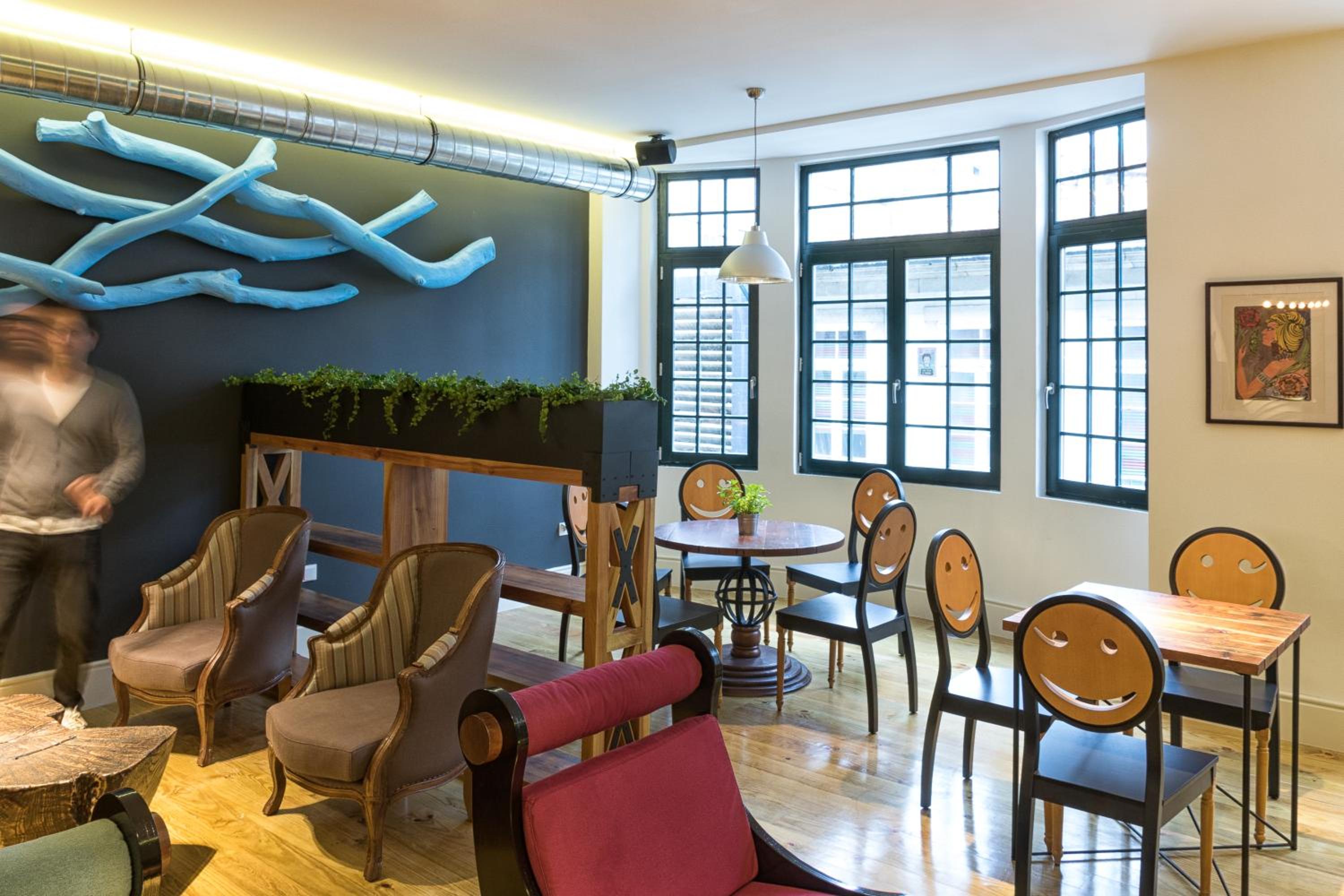 Nice Way Porto Hostel