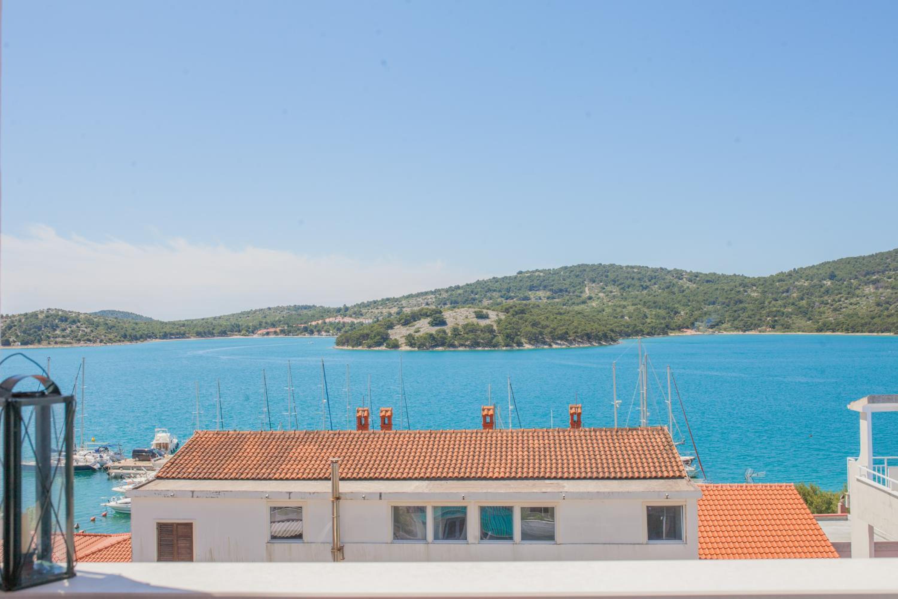 Hana Home - Apartments Tisno view 4