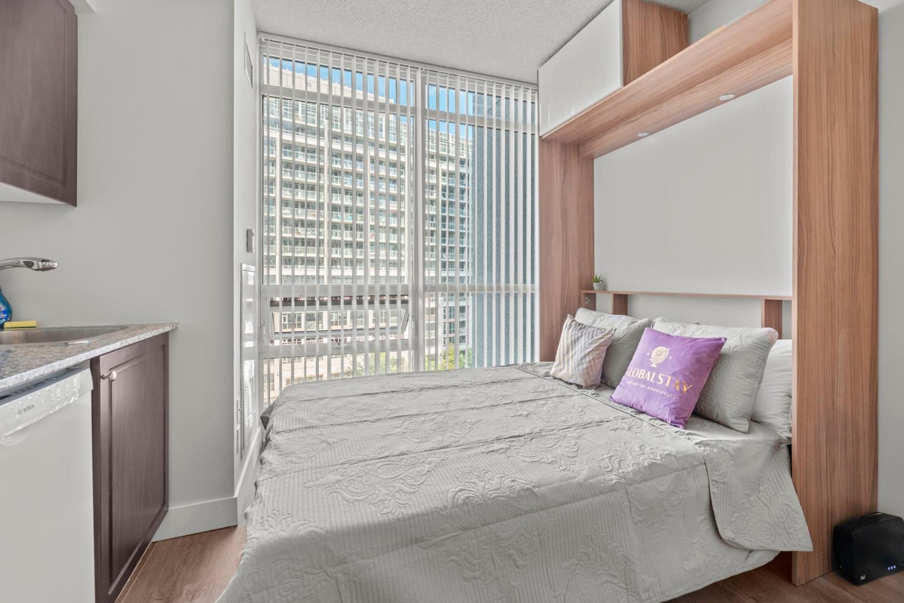 Charming Studio in Downtown Toronto