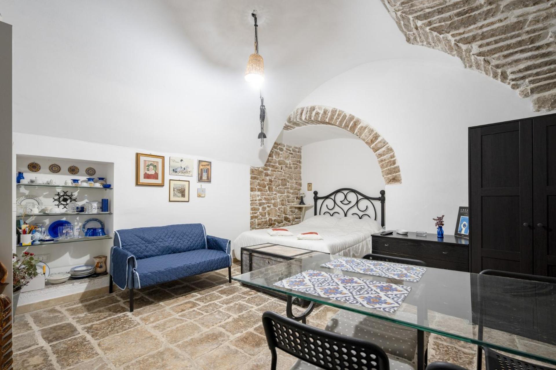 Corte Fiorita - City Center historical stay