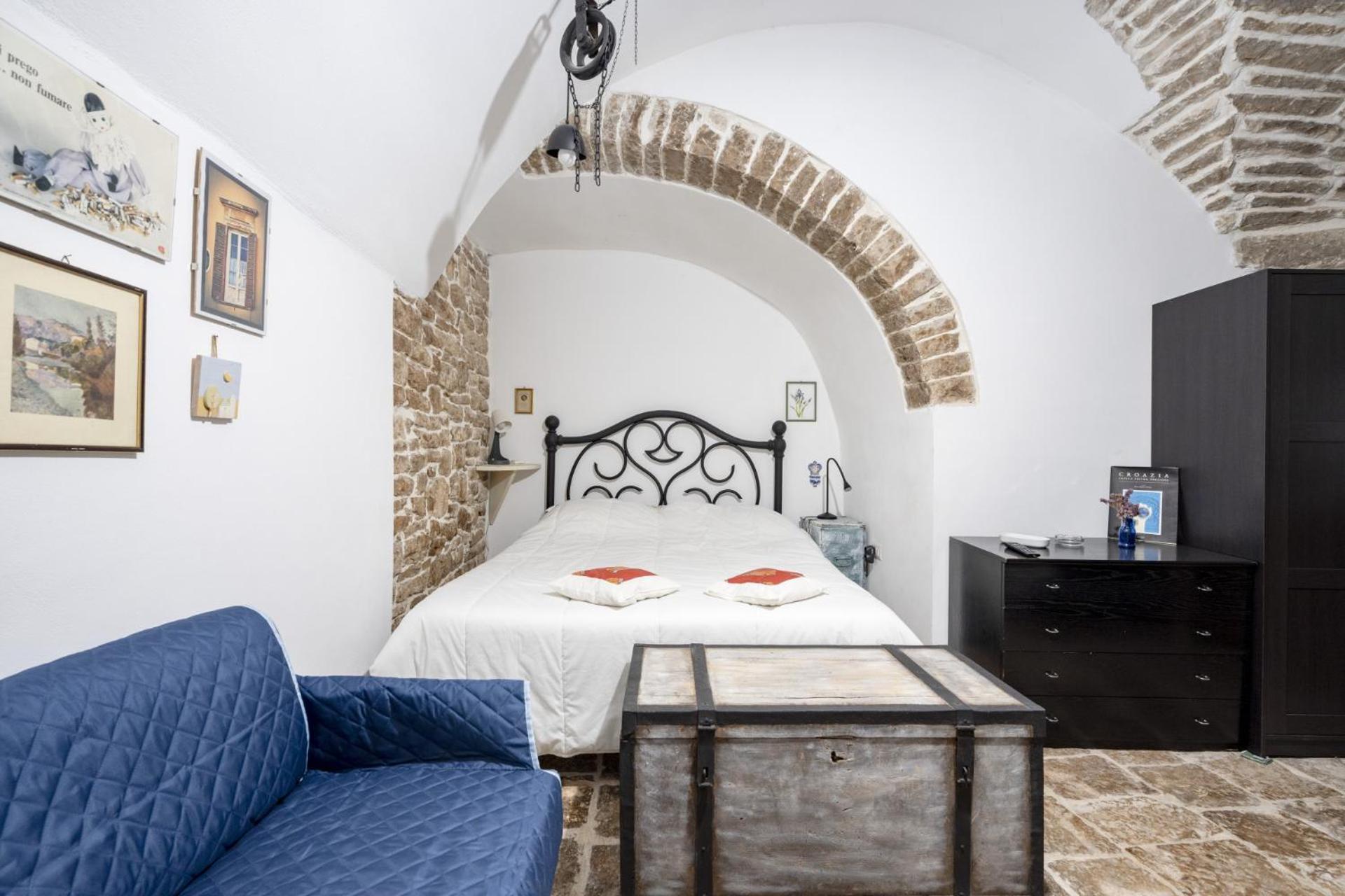Corte Fiorita - City Center historical stay