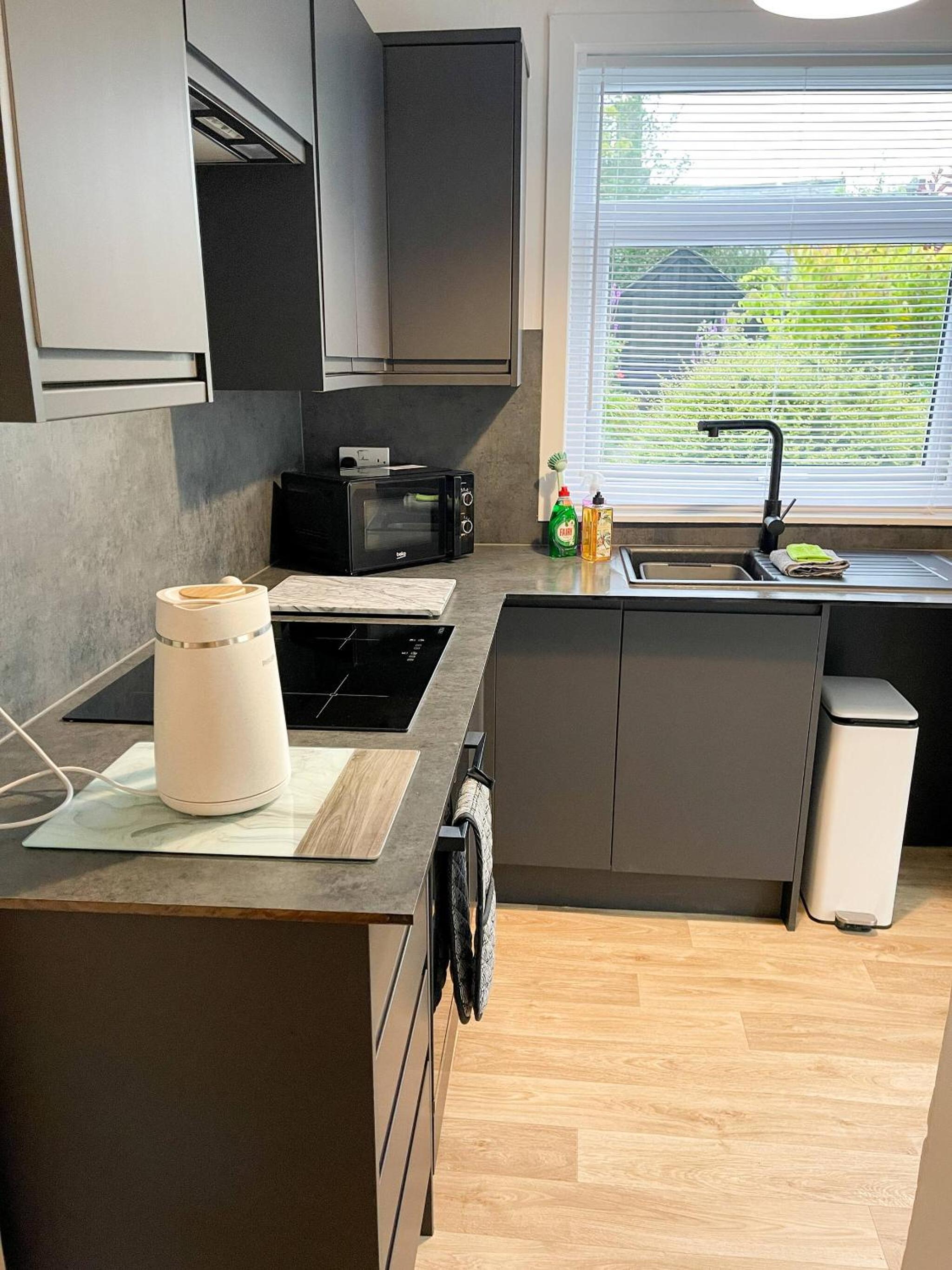 The Retreat, Cosy 1 Bed Cottage, Town Centre Location