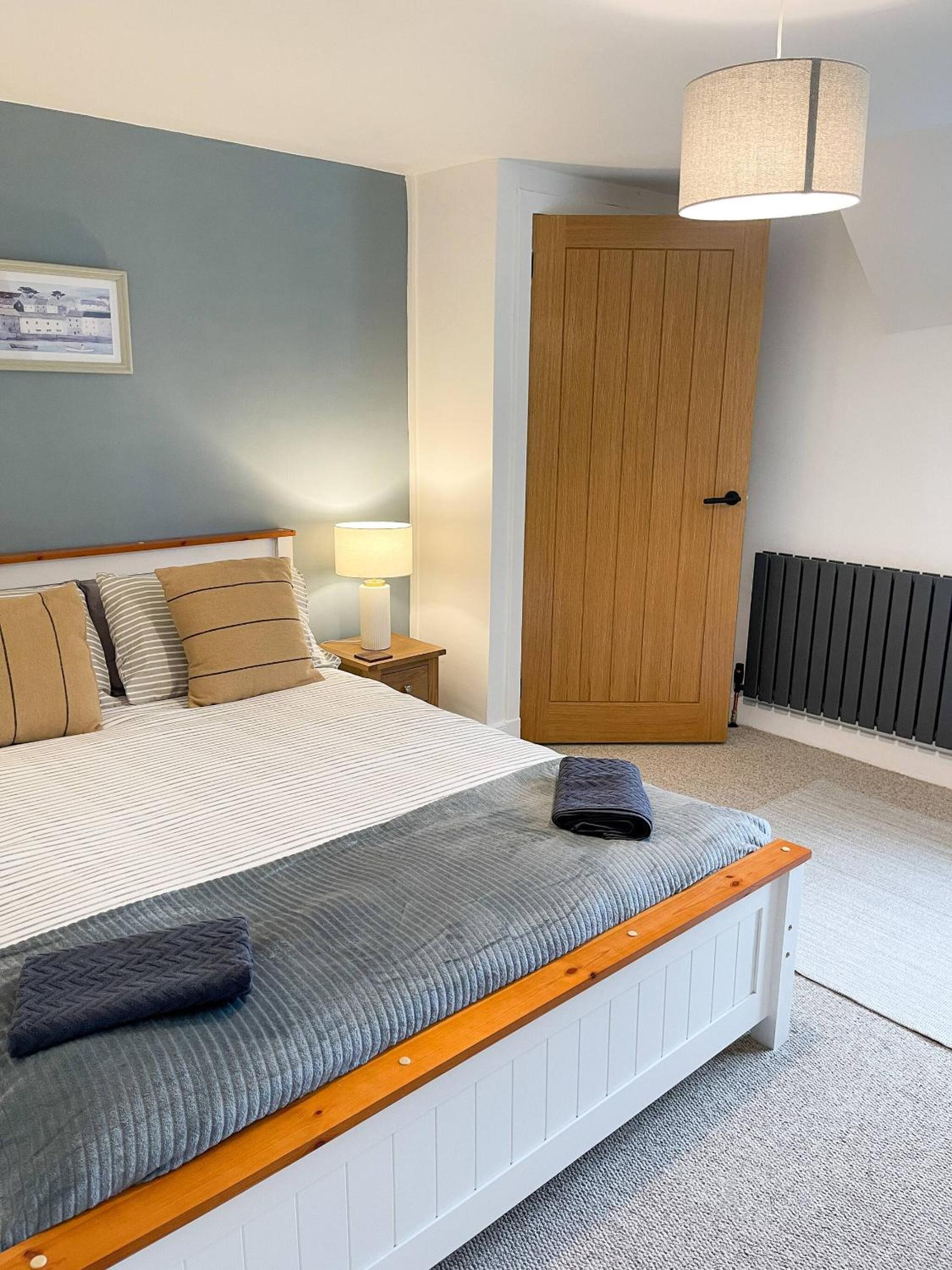 The Retreat, Cosy 1 Bed Cottage, Town Centre Location