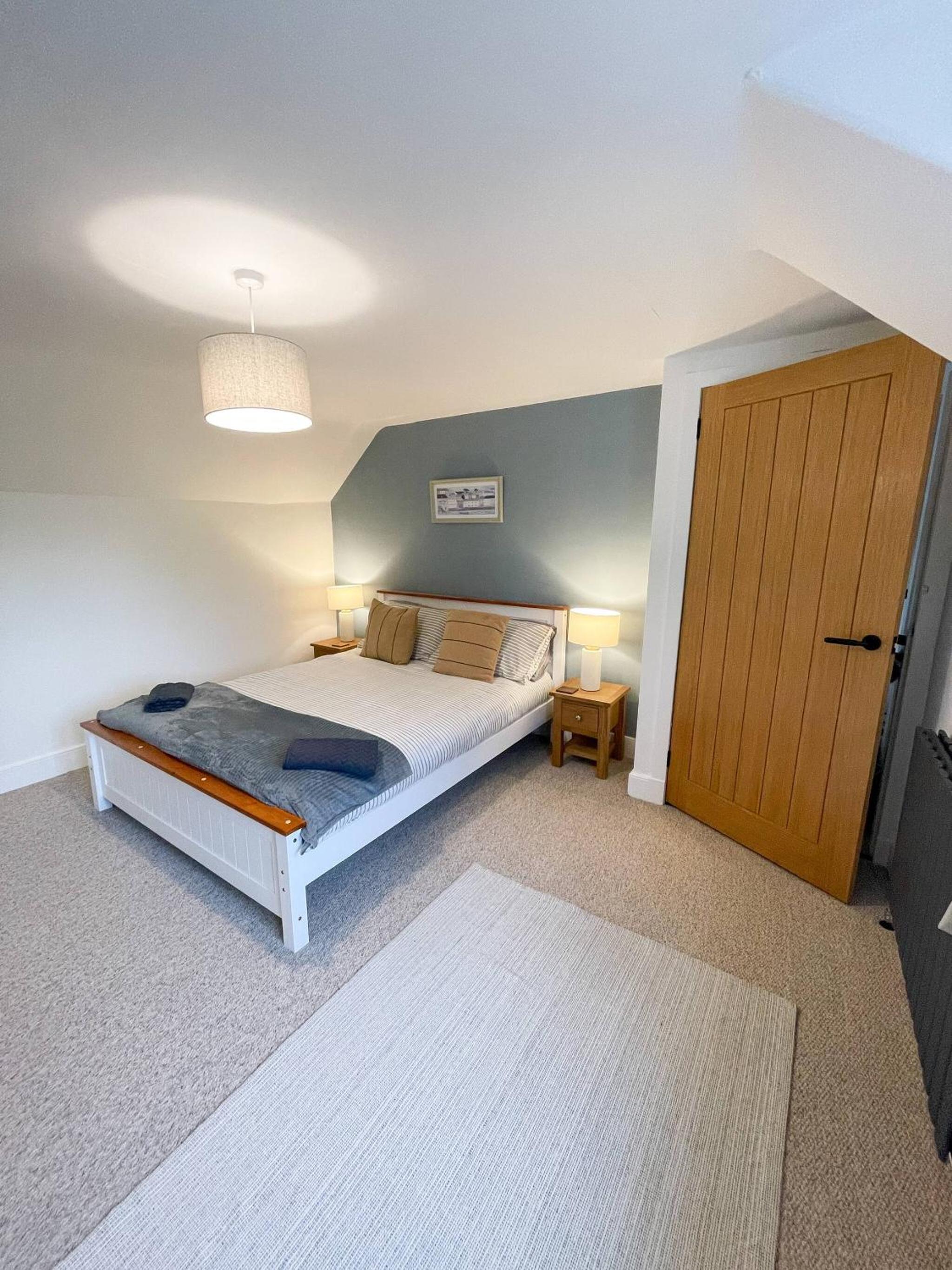 The Retreat, Cosy 1 Bed Cottage, Town Centre Location