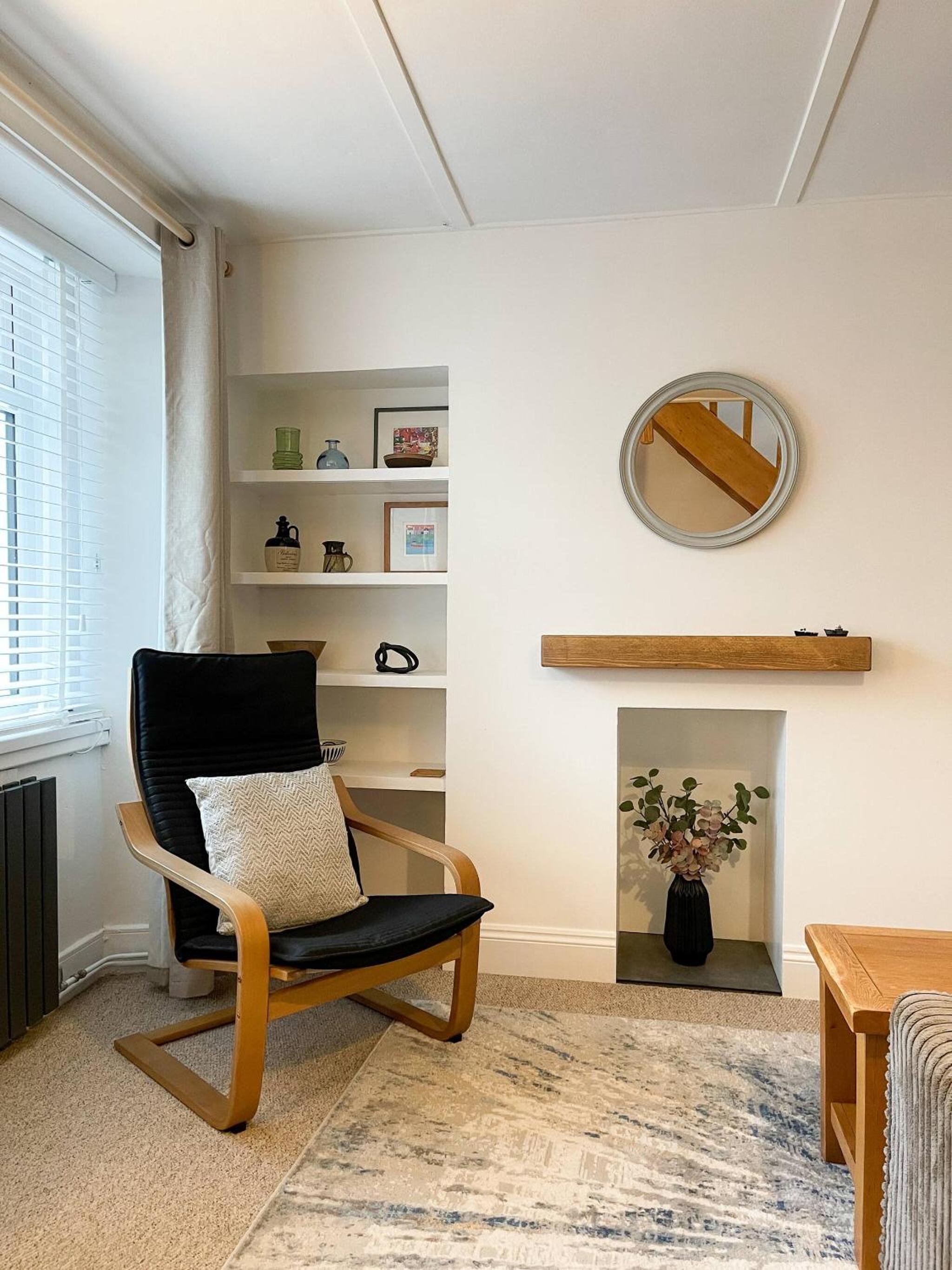 The Retreat, Cosy 1 Bed Cottage, Town Centre Location