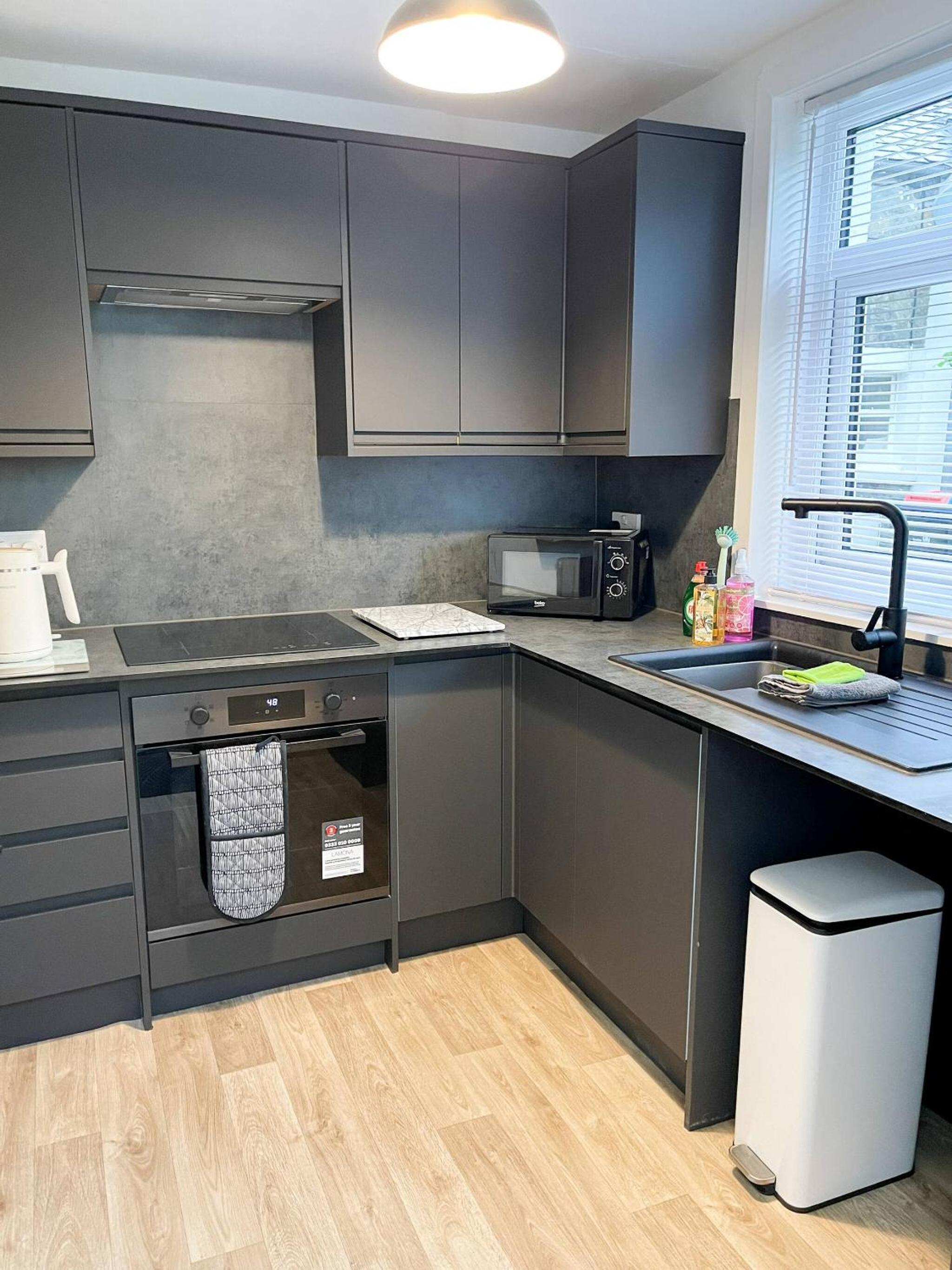 The Retreat, Cosy 1 Bed Cottage, Town Centre Location