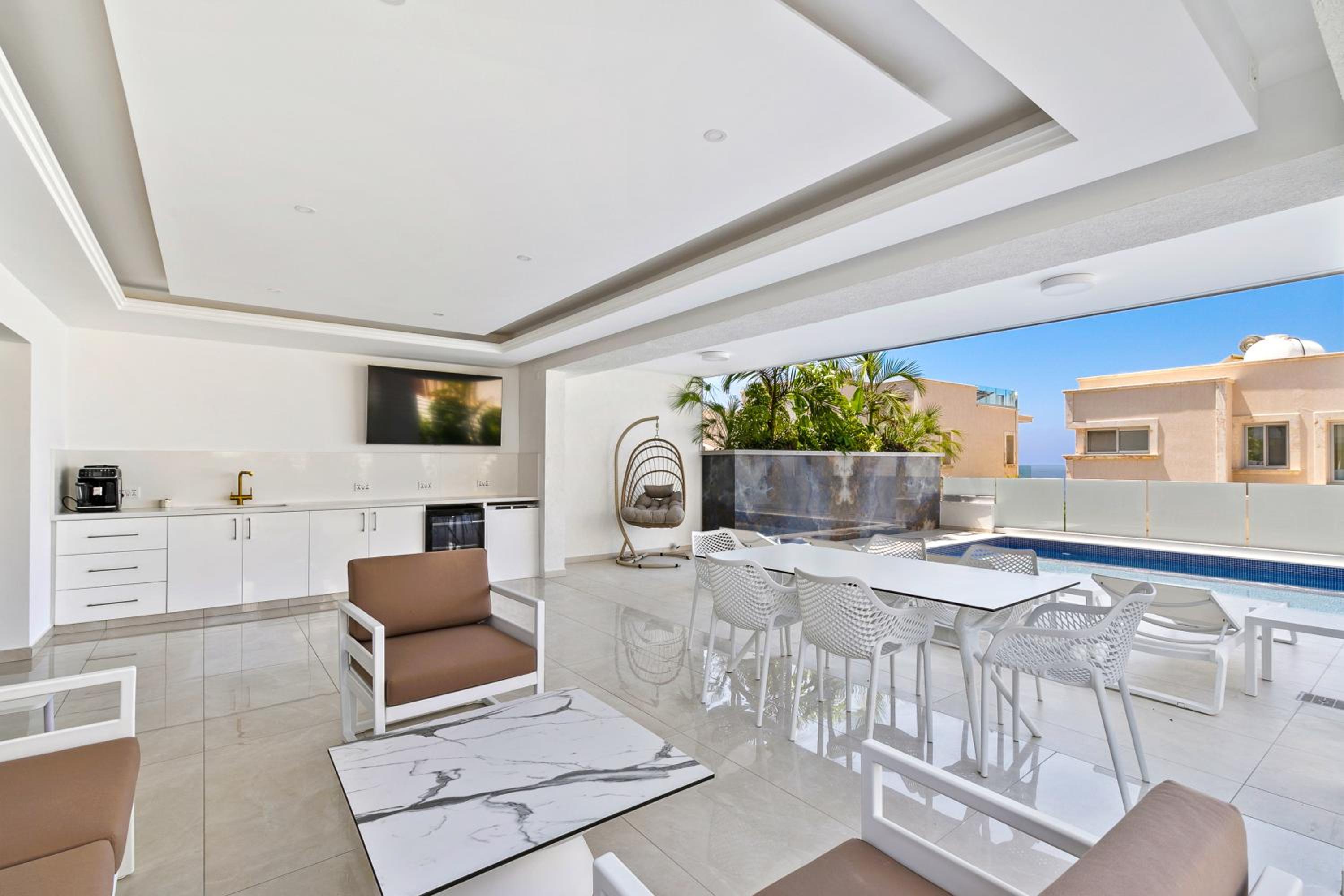 Olymp White Palace - The Ultra Luxury Beach House