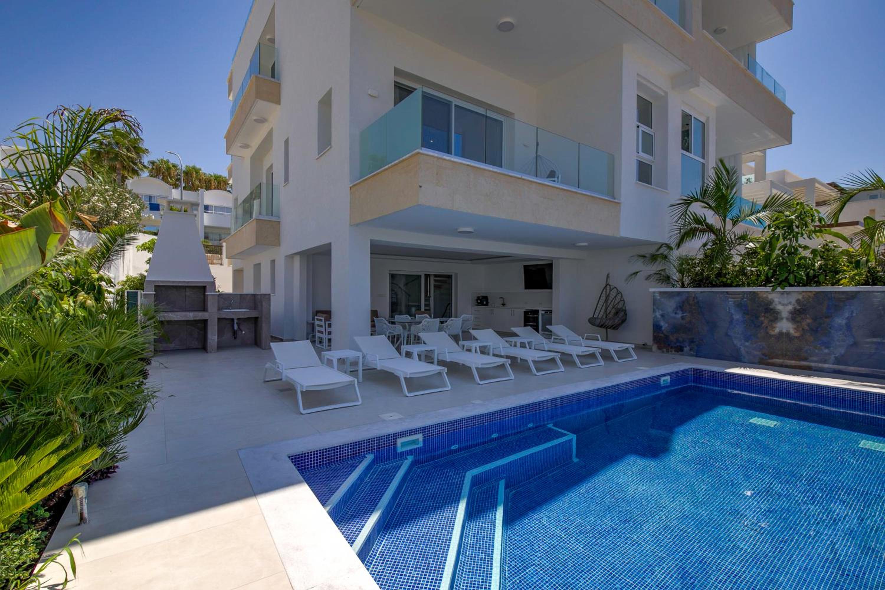 Olymp White Palace - The Ultra Luxury Beach House