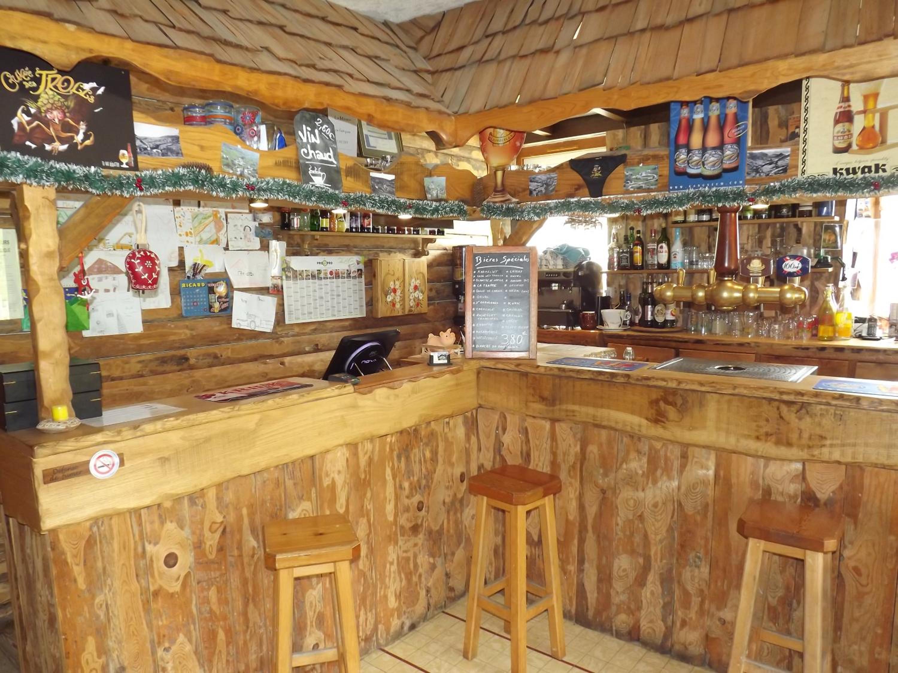 bar