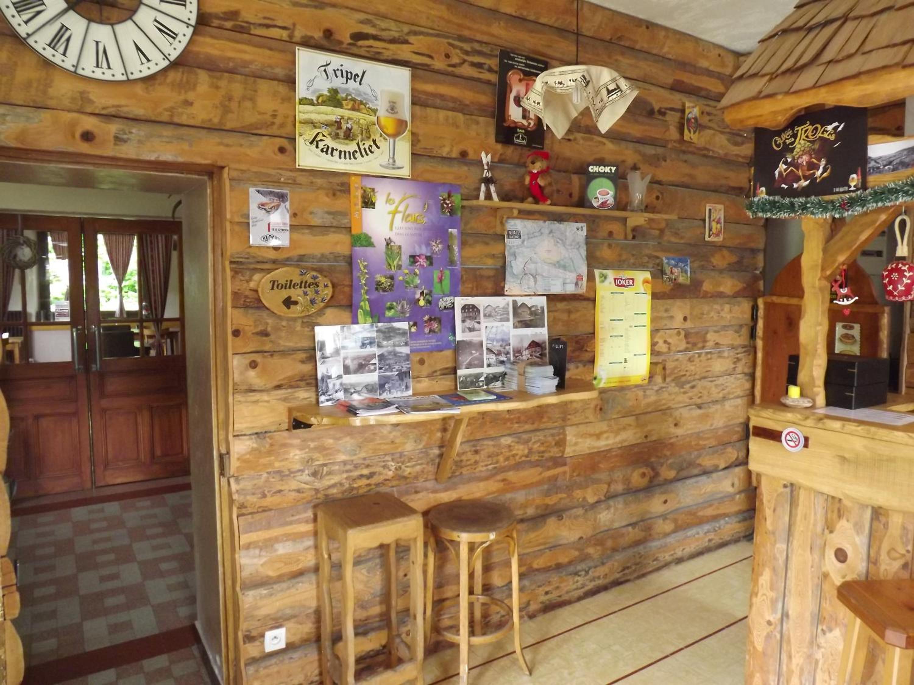 bar