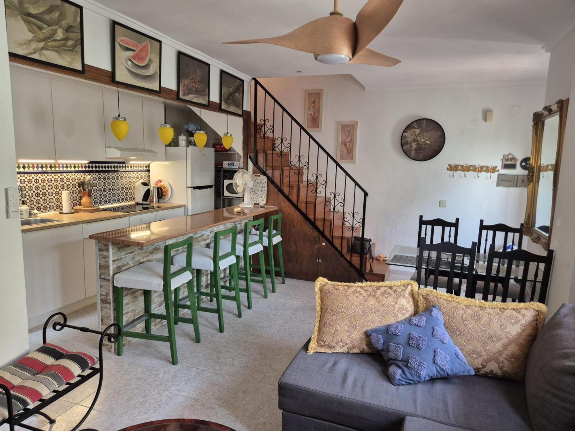 Casa Flamingo - Corner house near beach & boulevard with sea & salt lake view