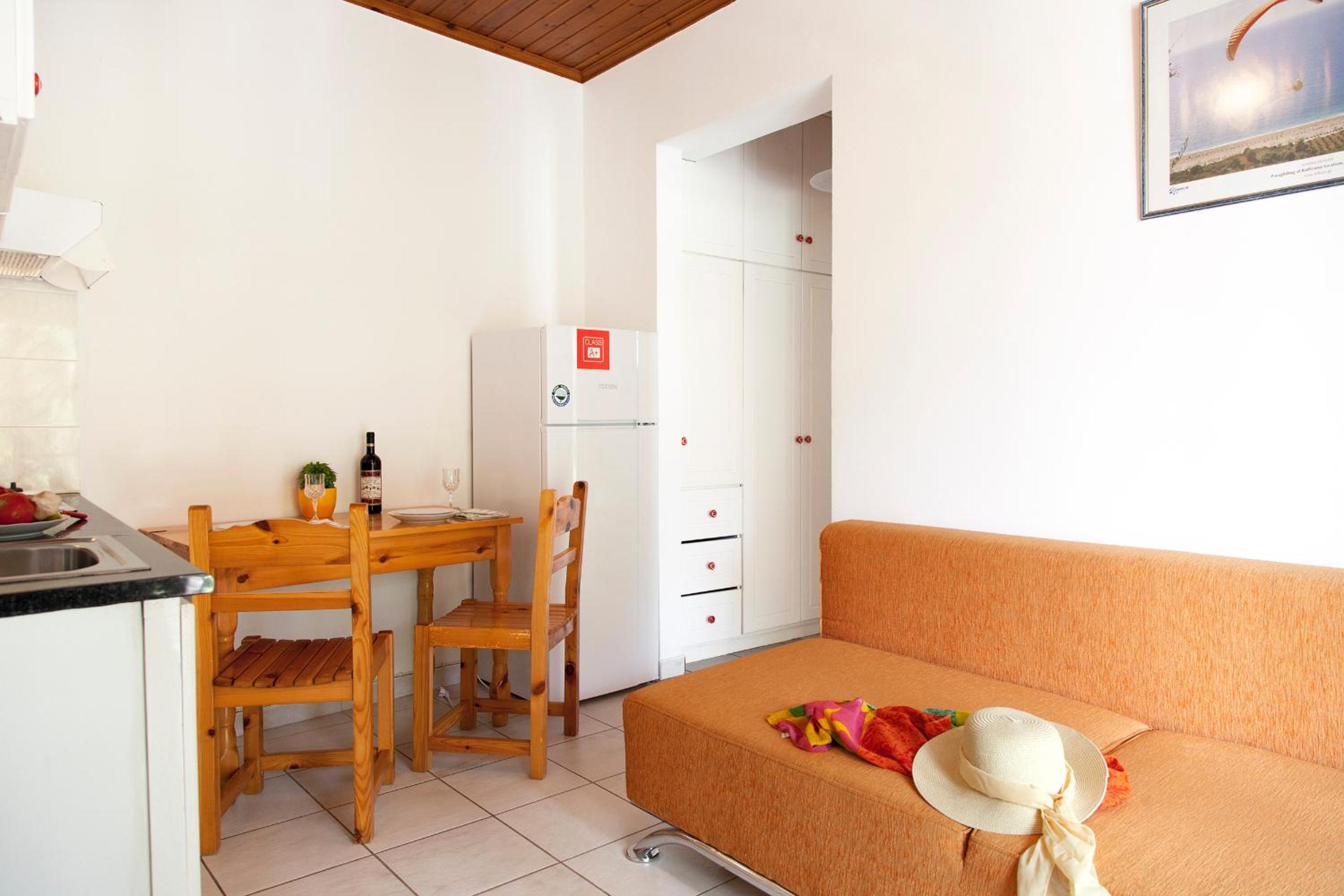 Georgakis George Rooms view 4