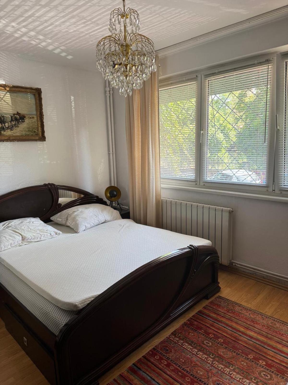 2 bedrooms apart in Cismigiu area - the real center of the city
