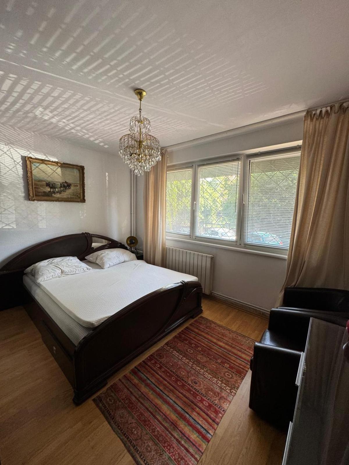 2 bedrooms apart in Cismigiu area - the real center of the city
