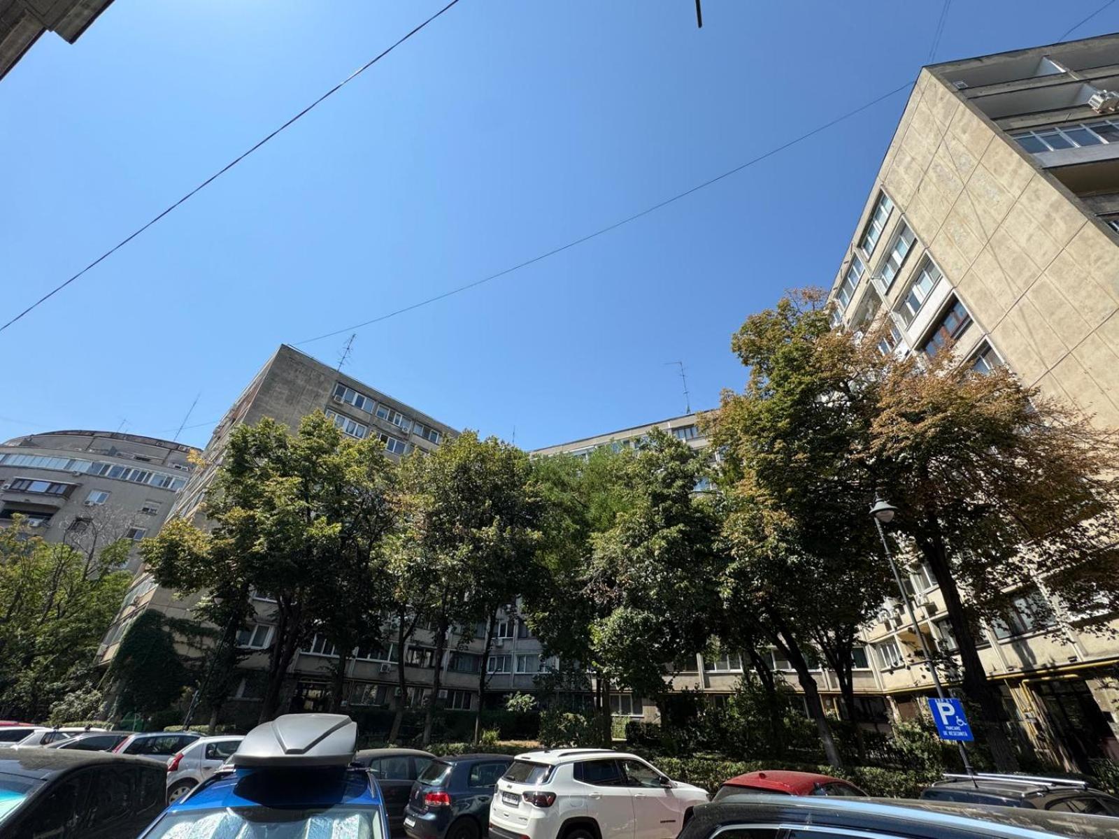 2 bedrooms apart in Cismigiu area - the real center of the city