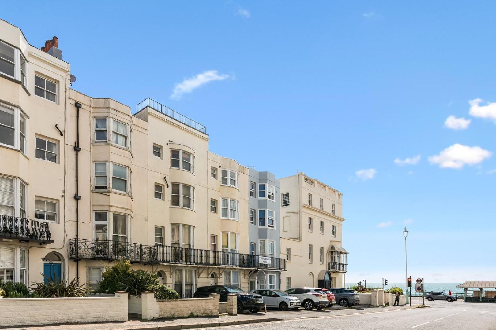 Brighton & Bliss – A Stylish City Getaway