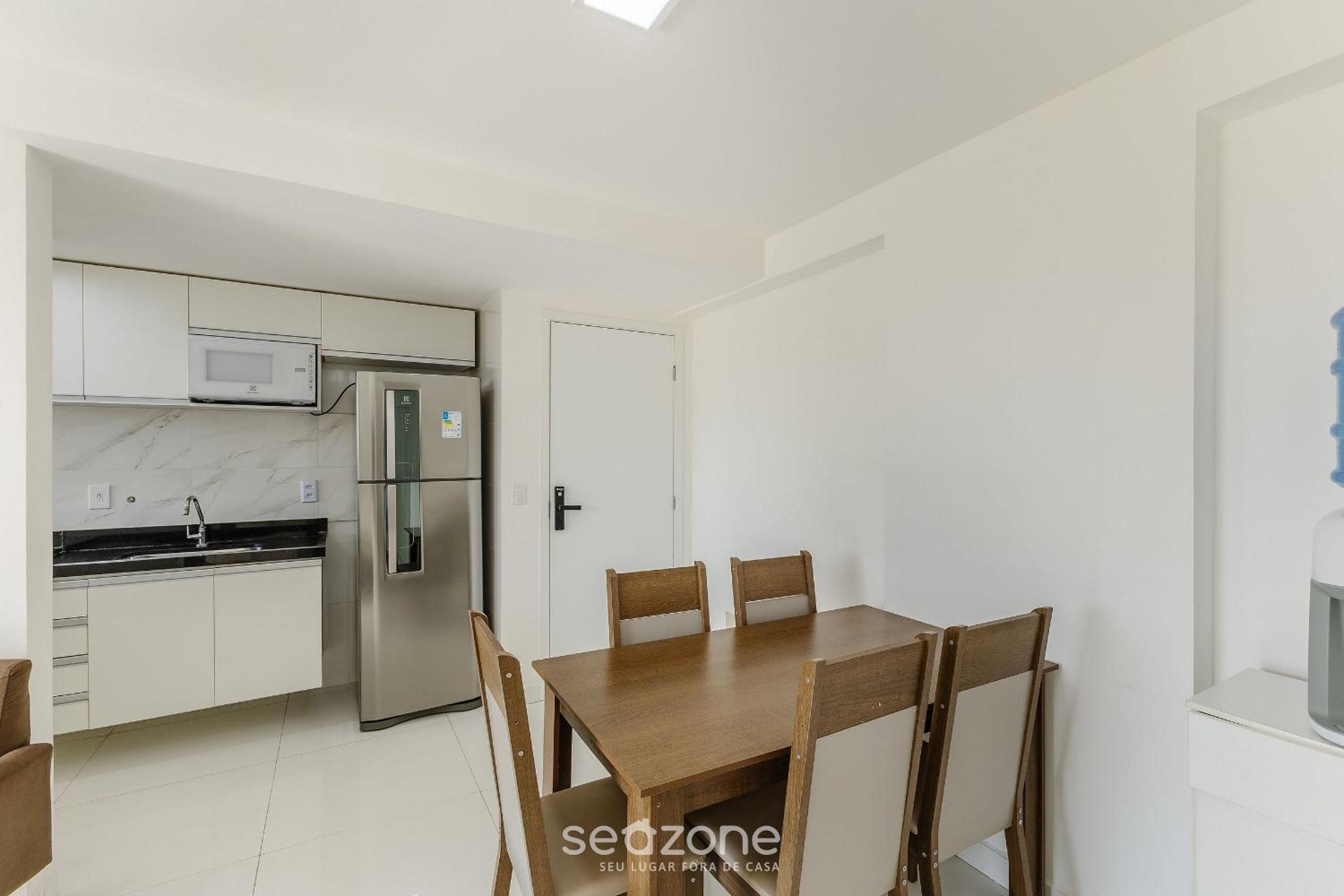 Fully equipped apartments in building 400m from the beach - PZO