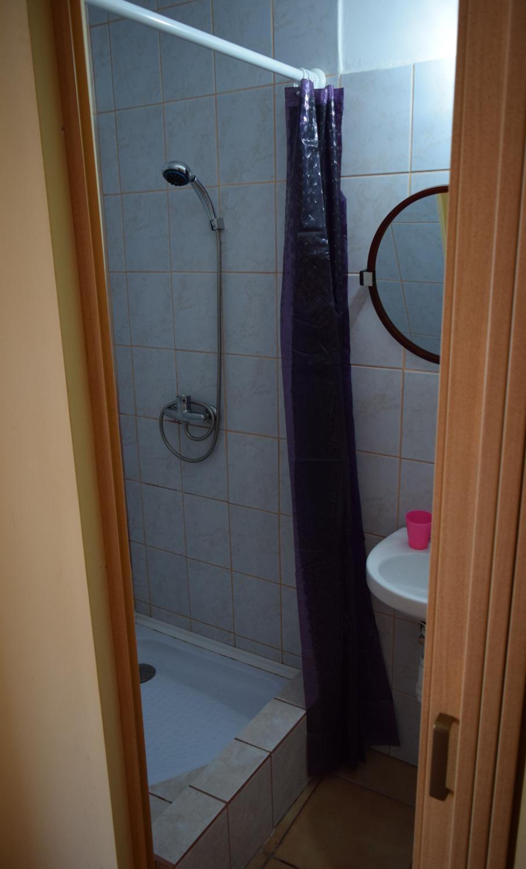 Photo 33