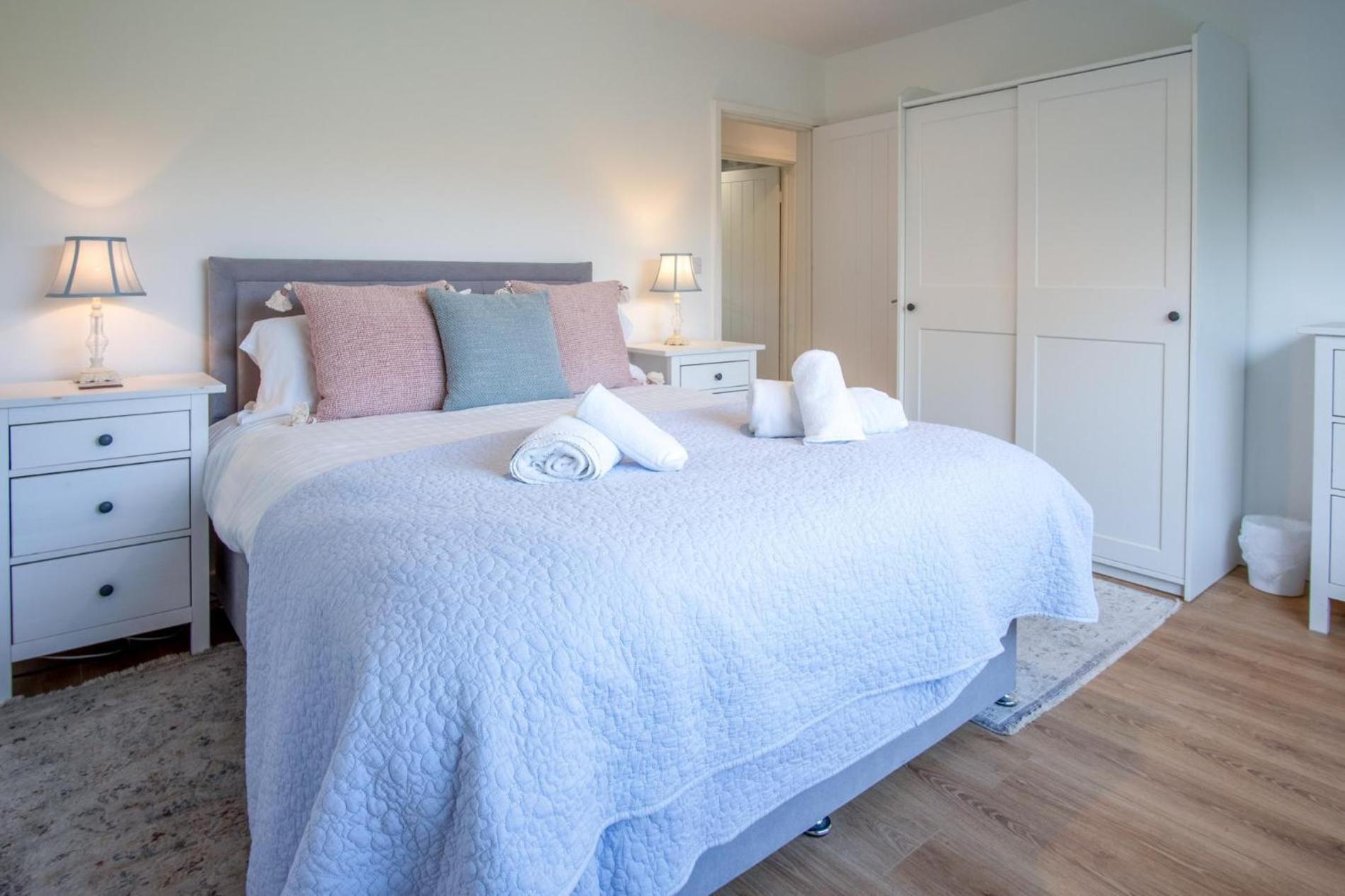 The Willows - 2 Bedroom Cottage - Oxwich