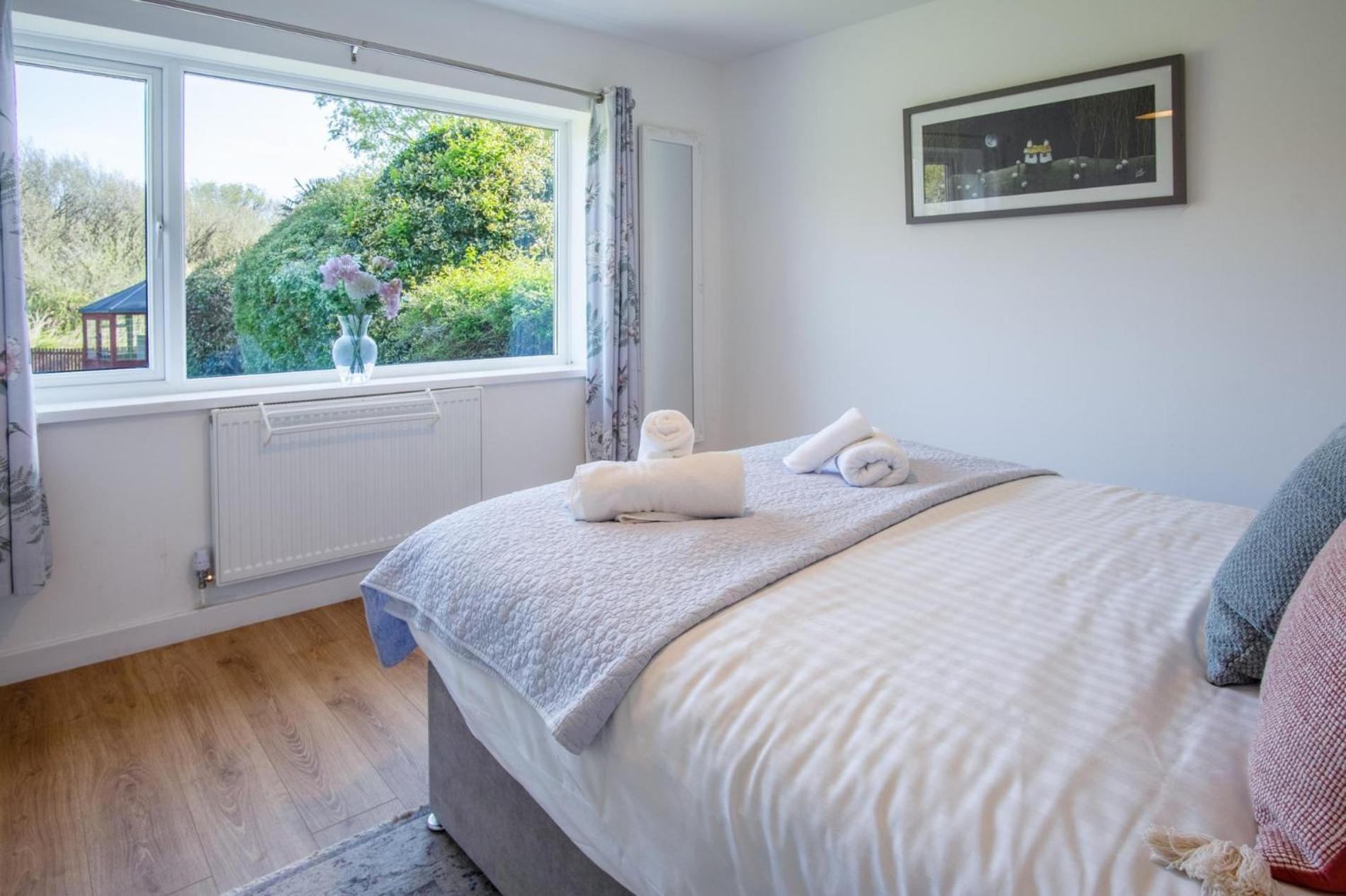 The Willows - 2 Bedroom Cottage - Oxwich