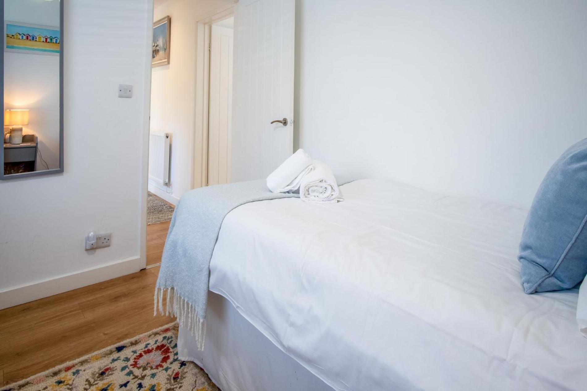 The Willows - 2 Bedroom Cottage - Oxwich