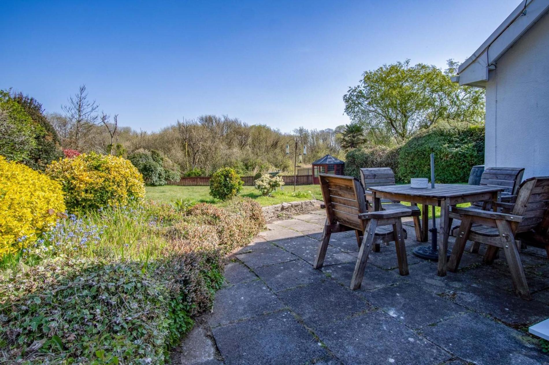 The Willows - 2 Bedroom Cottage - Oxwich