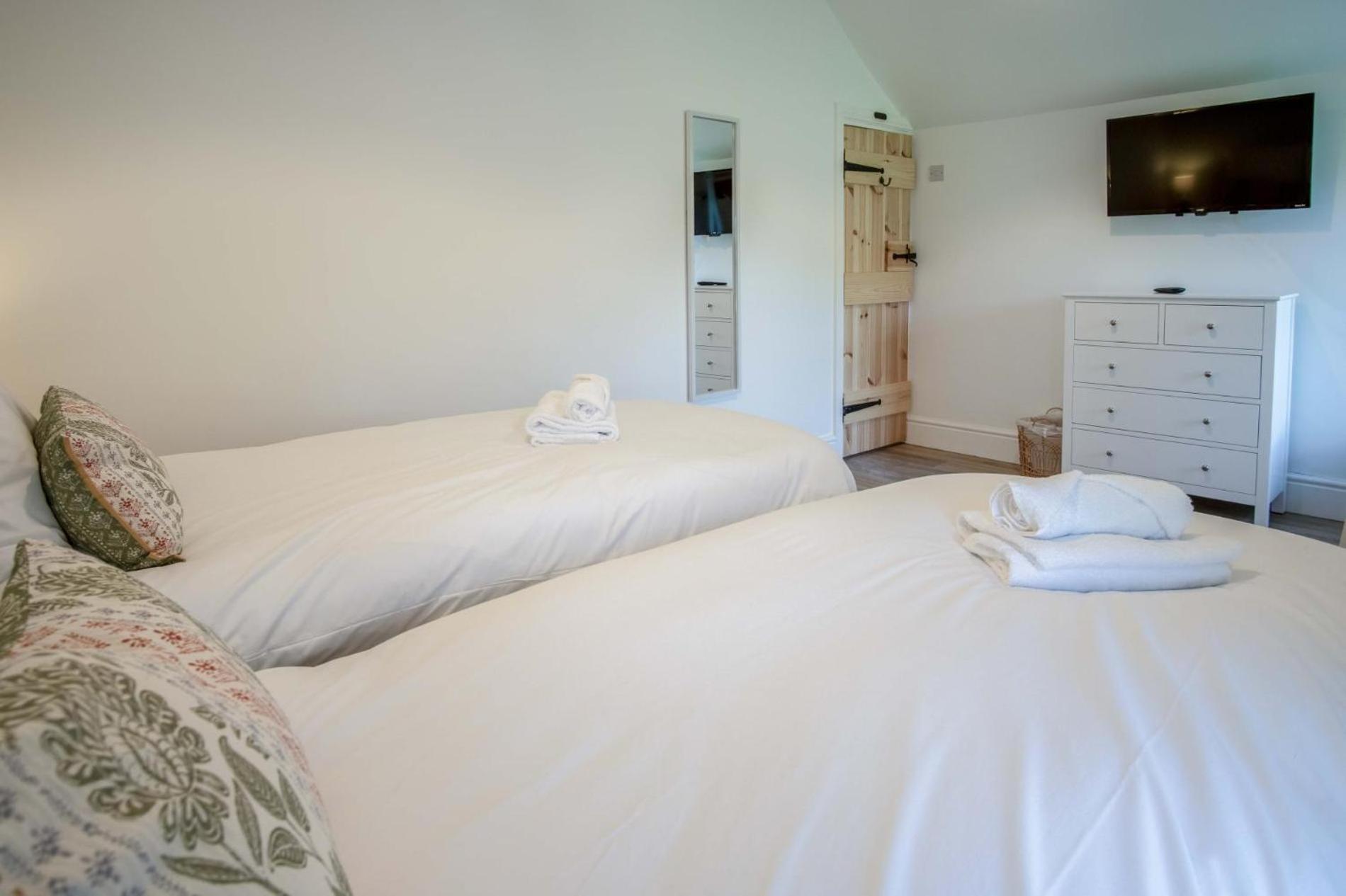 Wood Cottage - 3 Bedroom - Bishopston Swansea