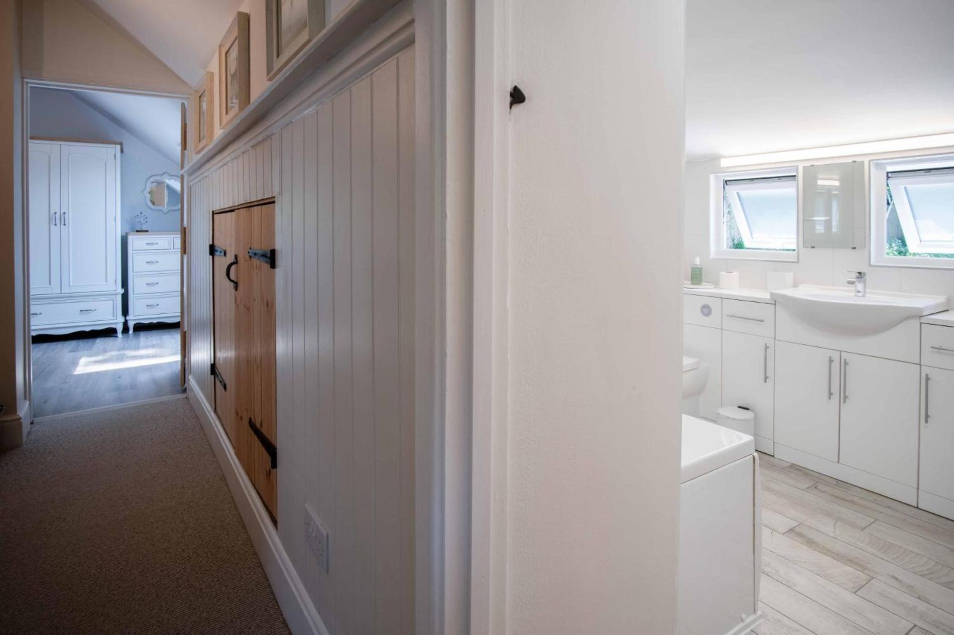 Wood Cottage - 3 Bedroom - Bishopston Swansea