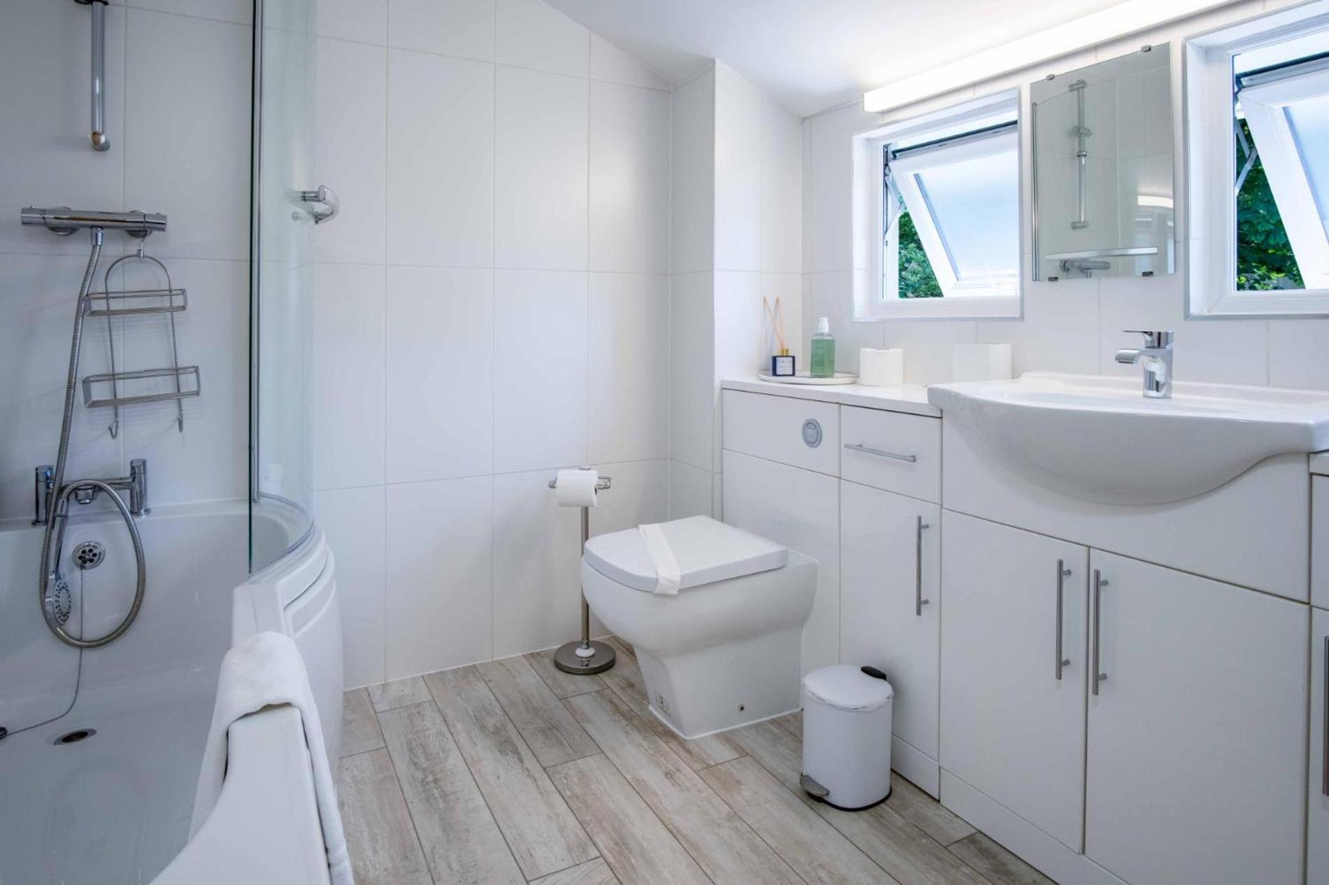 Wood Cottage - 3 Bedroom - Bishopston Swansea