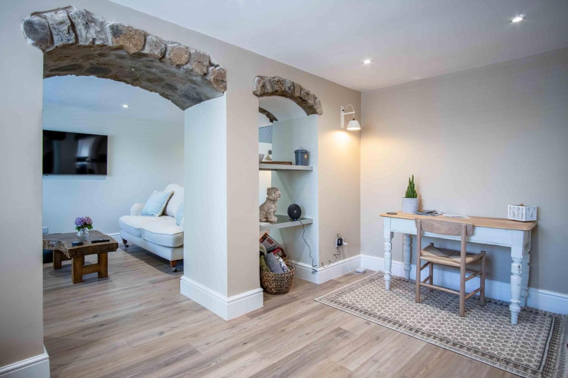 Wood Cottage - 3 Bedroom - Bishopston Swansea