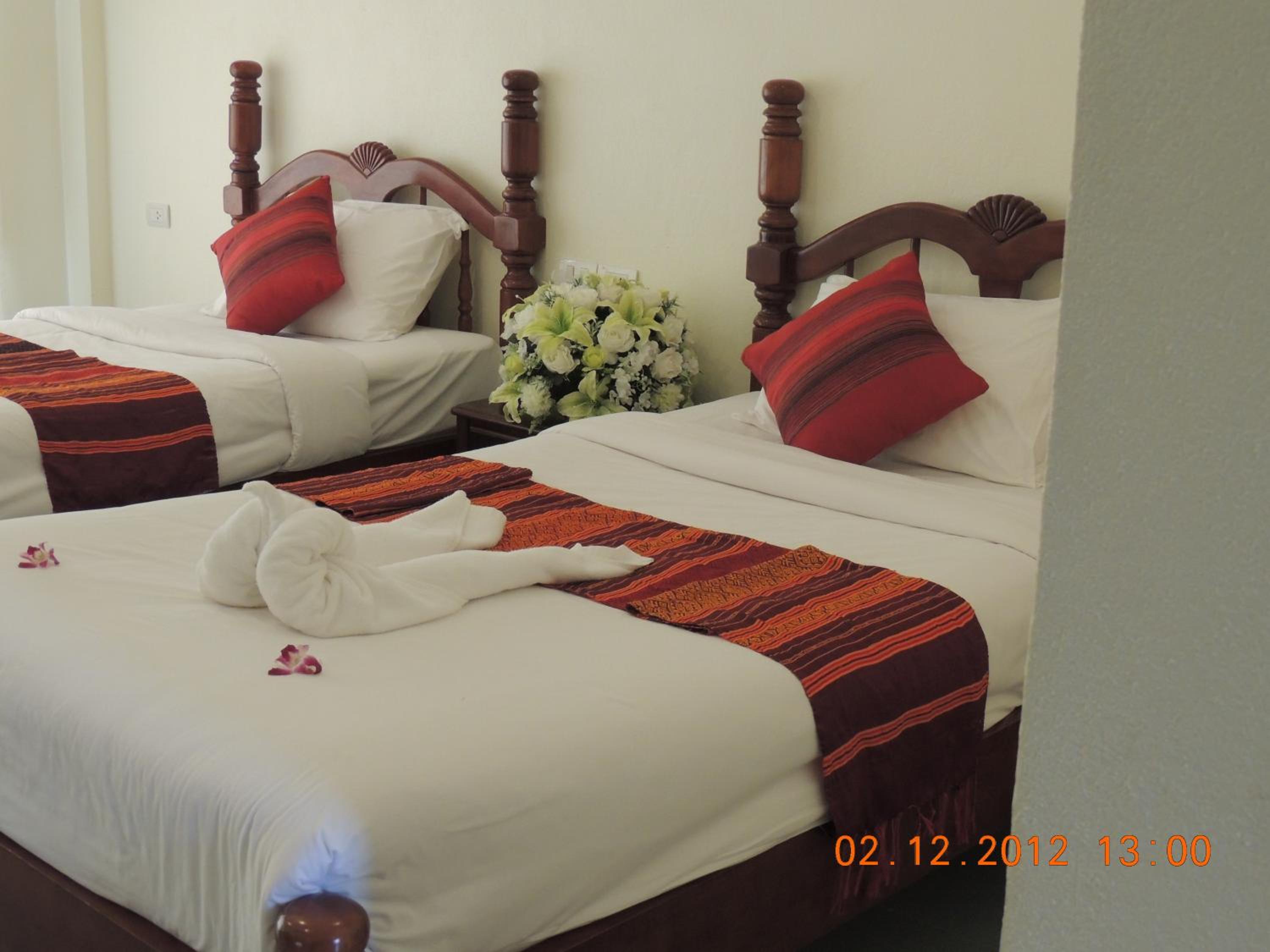 Lanta Seafront Resort