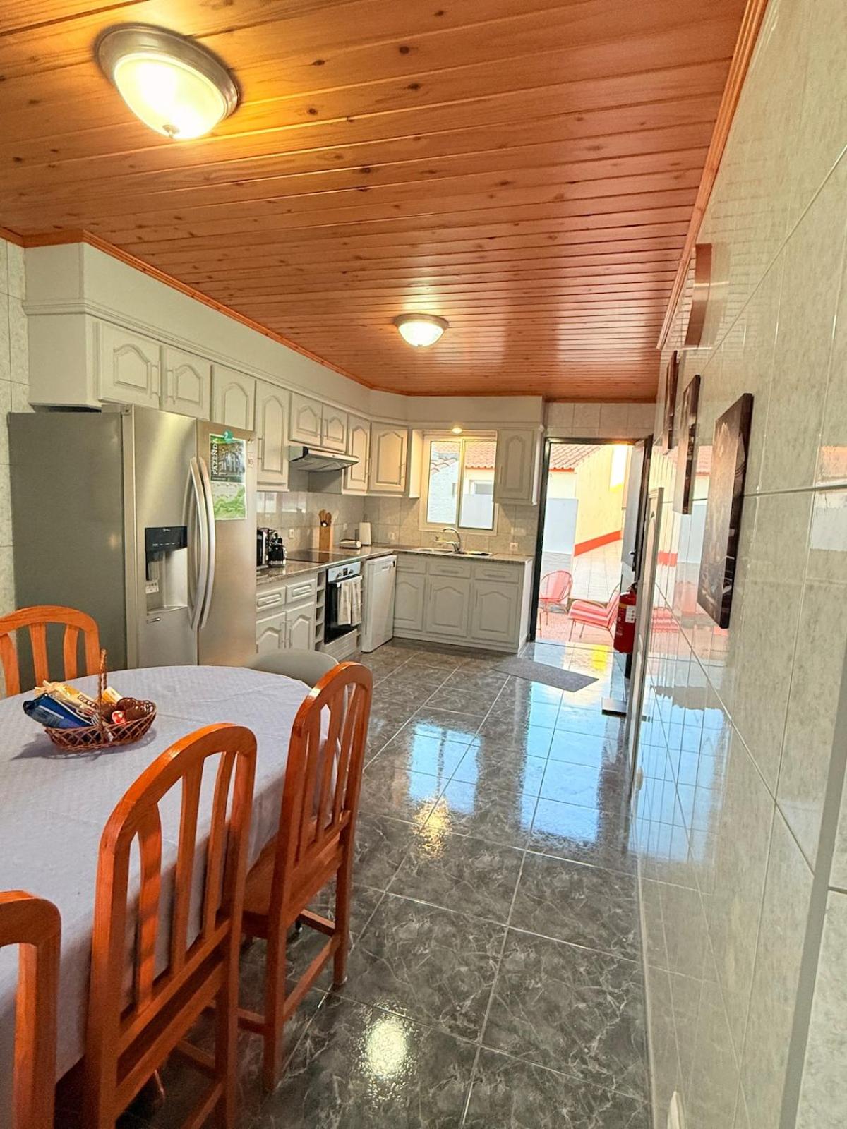 Family Home - Alojamento Local