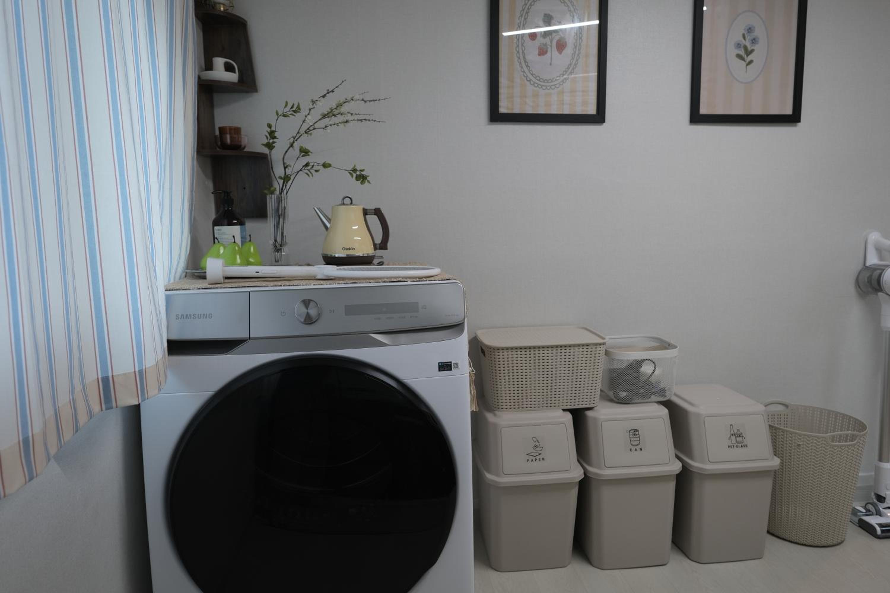 DongMyo Vibe 2BR Home, 4 Beds, 8 Guests