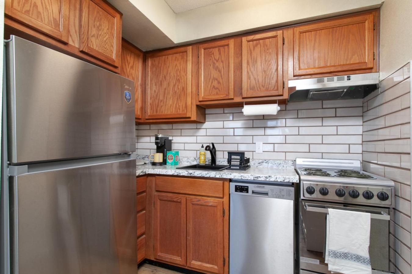 Cloudtop Escape Fireplace Community Amenities!