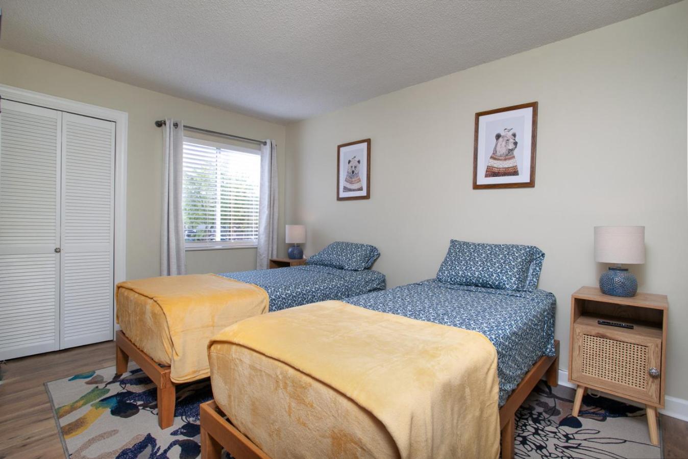 Cloudtop Escape Fireplace Community Amenities!