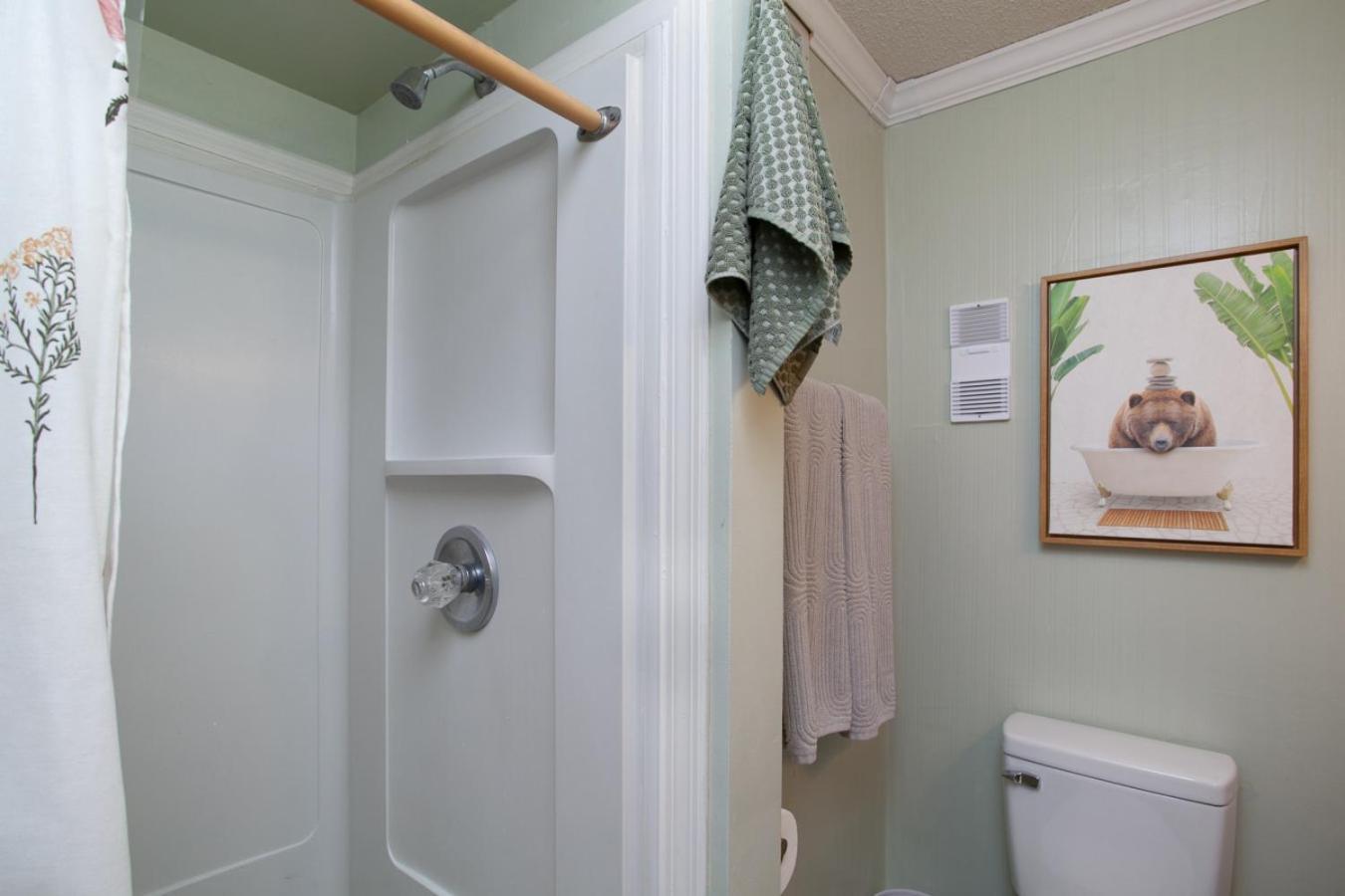 Cloudtop Escape Fireplace Community Amenities!