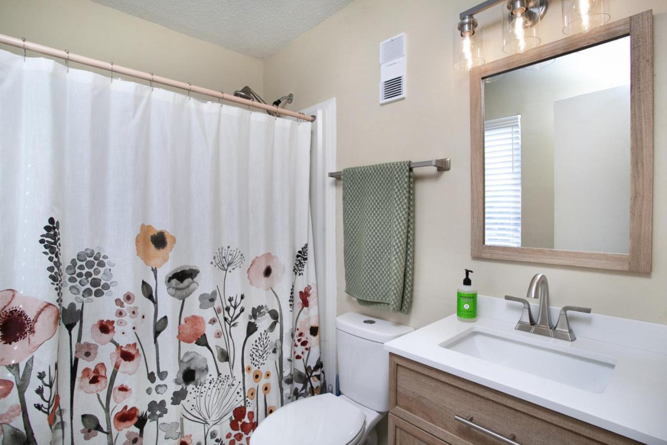 Cloudtop Escape Fireplace Community Amenities!