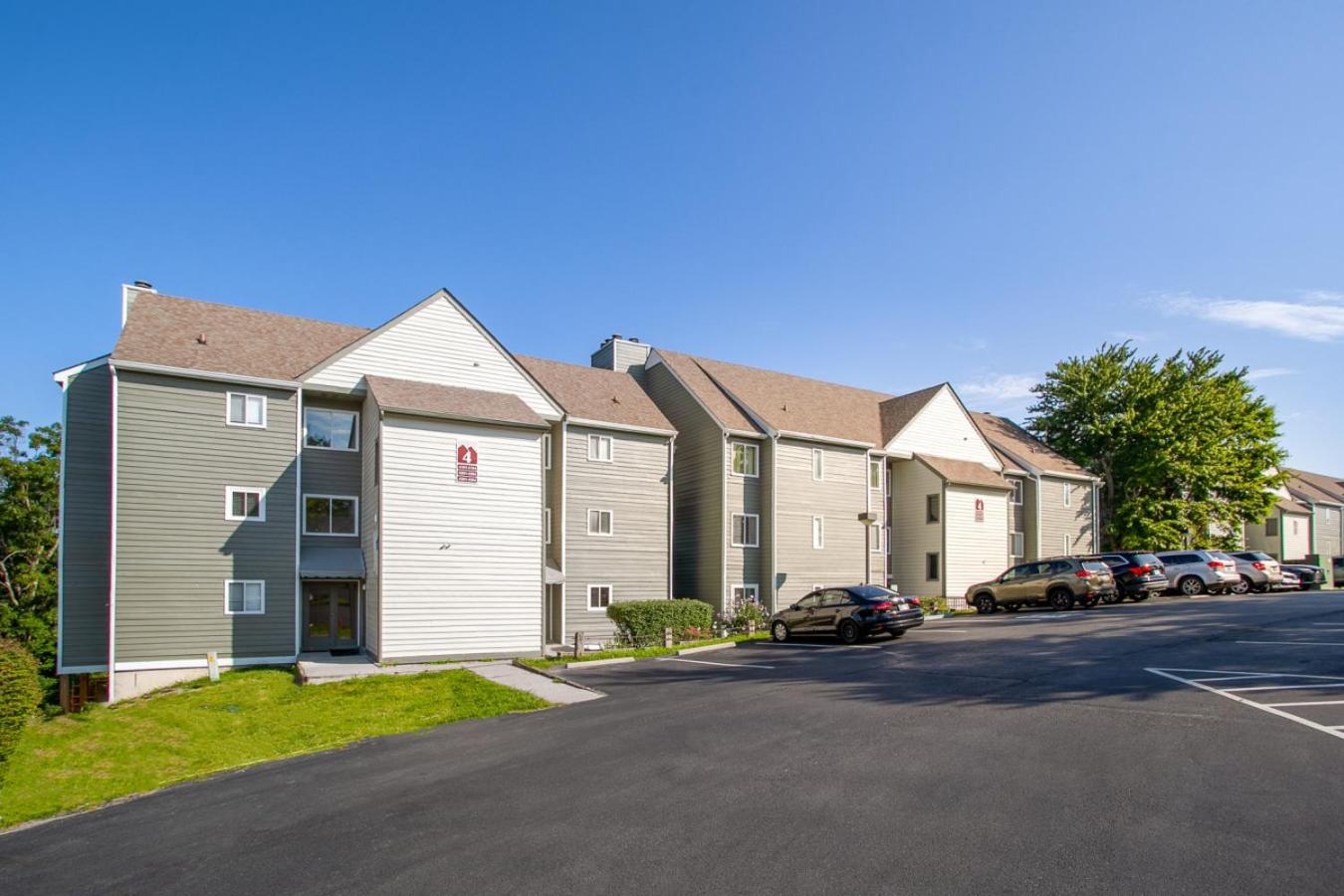 Cloudtop Escape Fireplace Community Amenities!