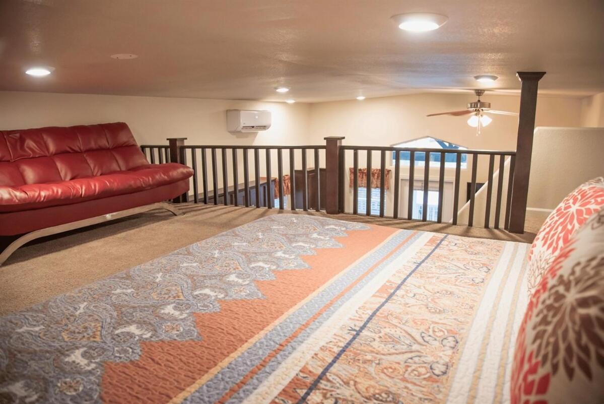 Portal Overlook Cabin #14