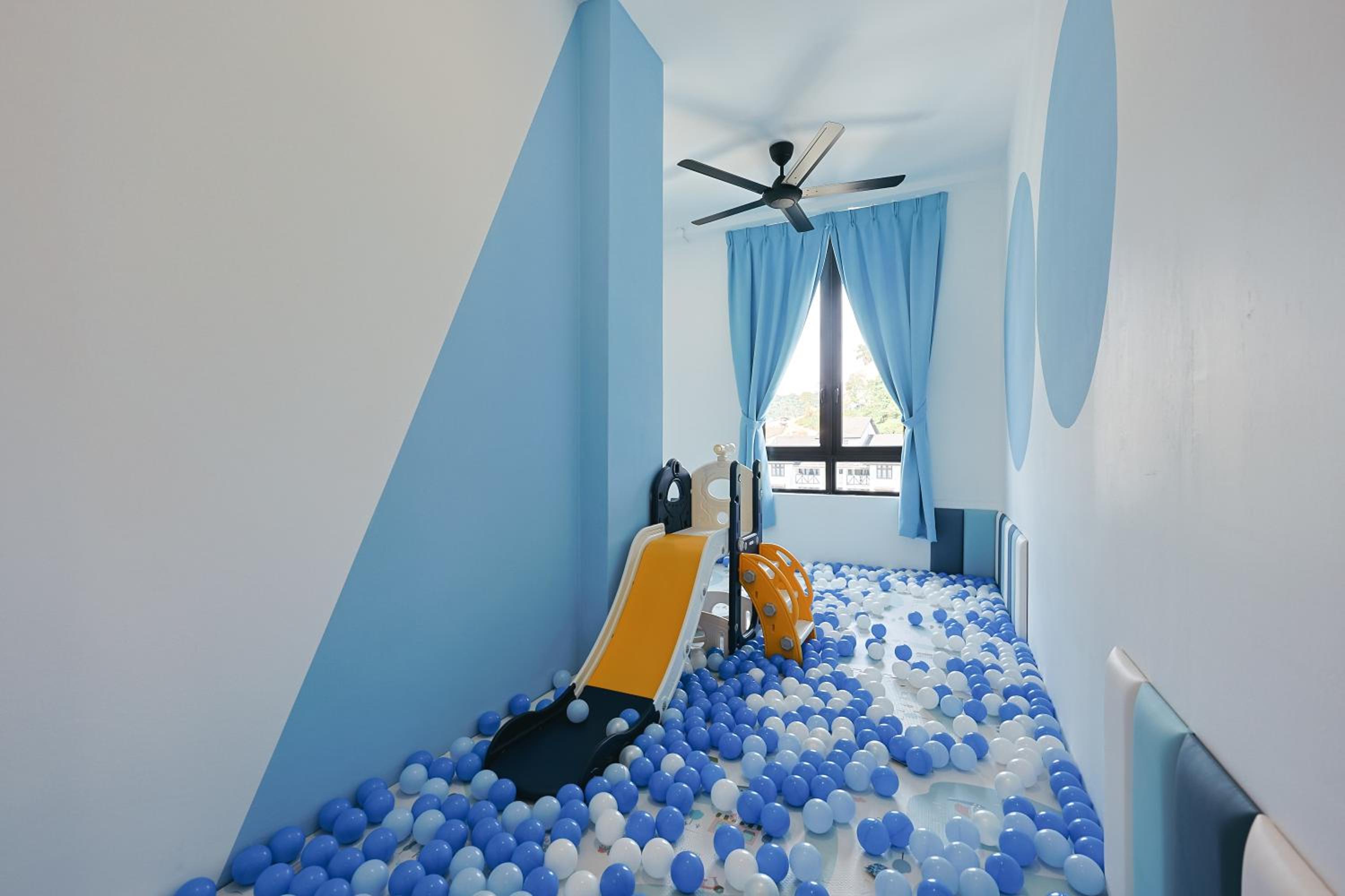 Cameron Centrum Family Haven Kids Private Playground Clover Home A-3-15A
