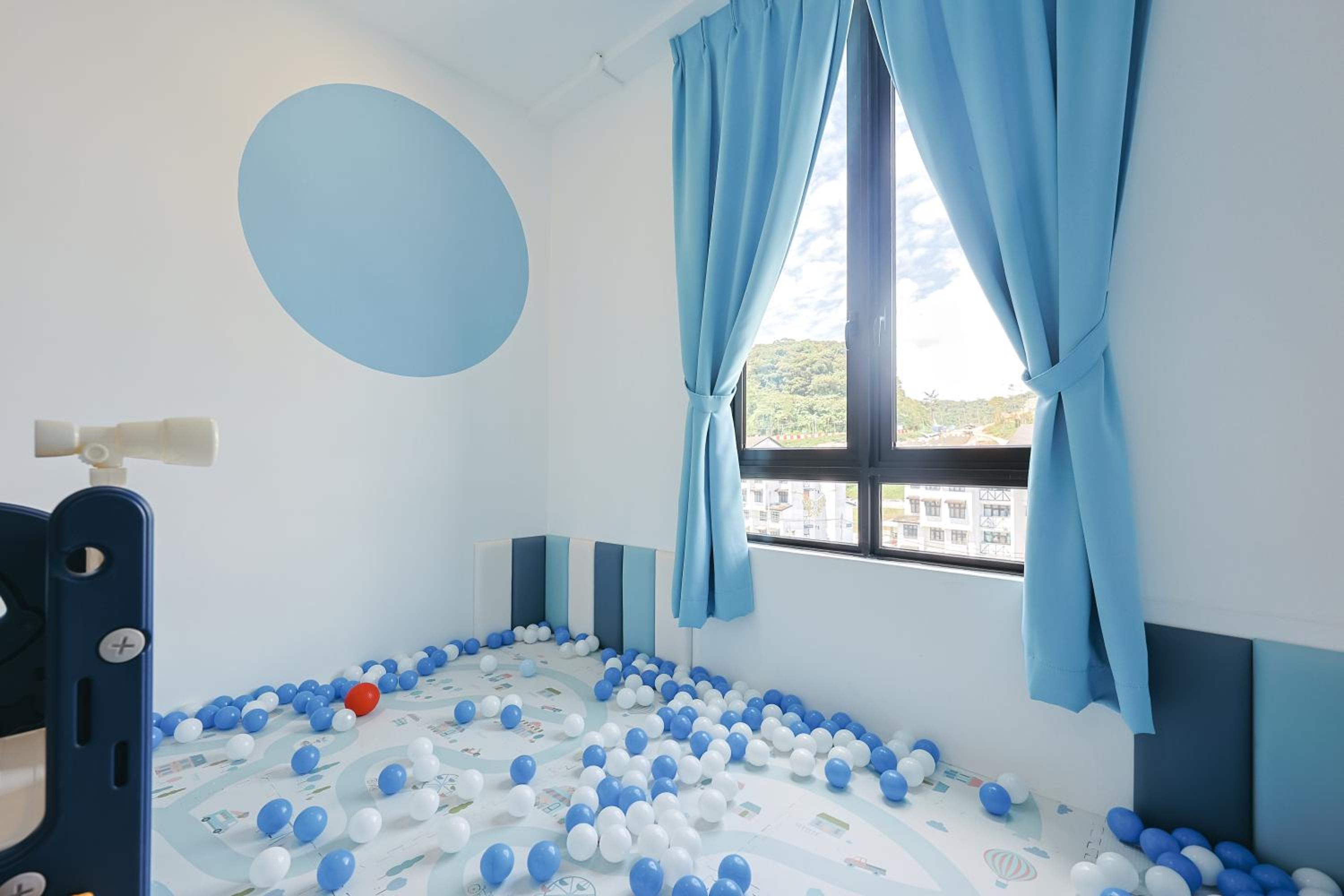 Cameron Centrum Family Haven Kids Private Playground Clover Home A-3-15A