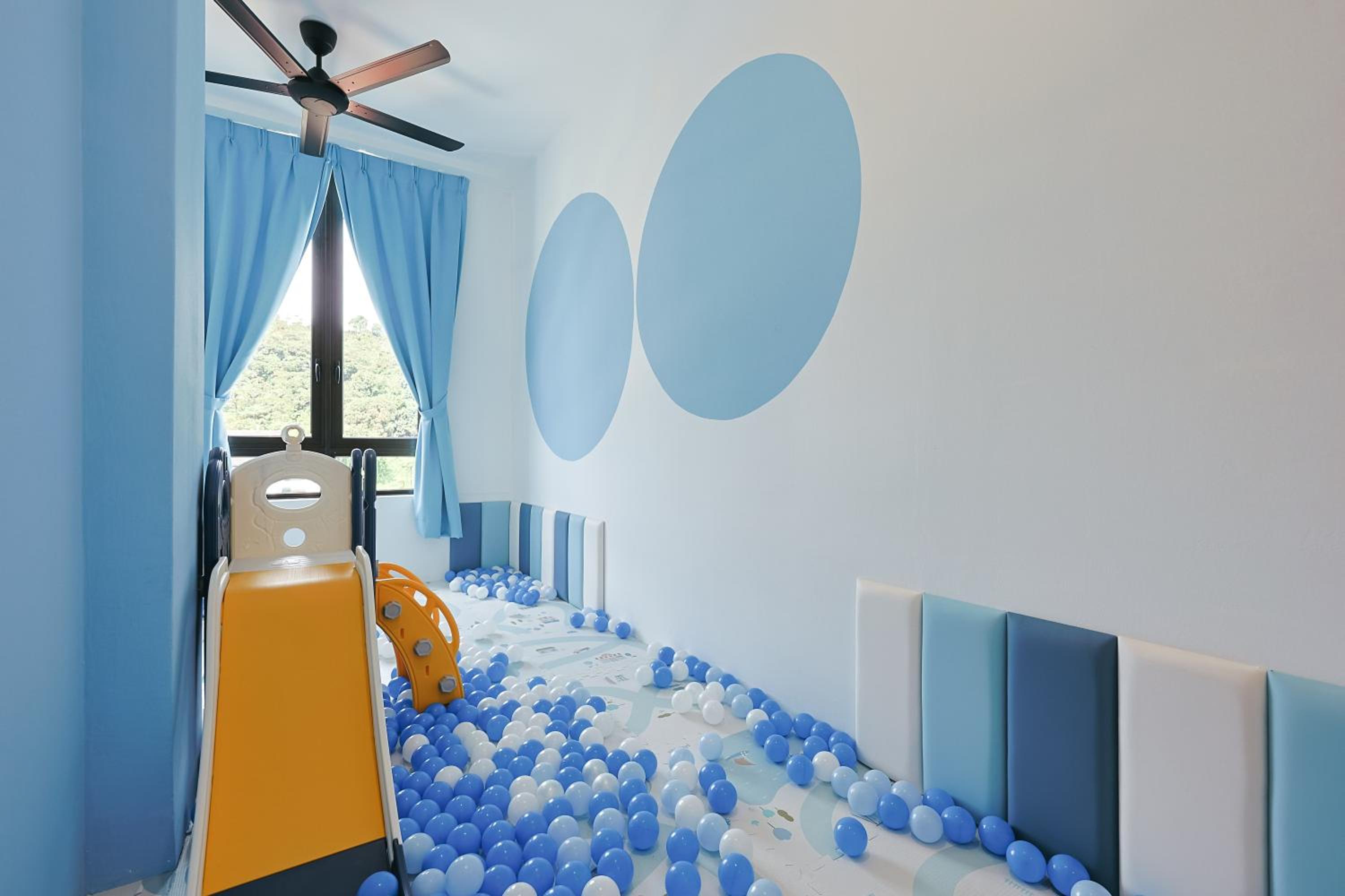 Cameron Centrum Family Haven Kids Private Playground Clover Home A-3-15A