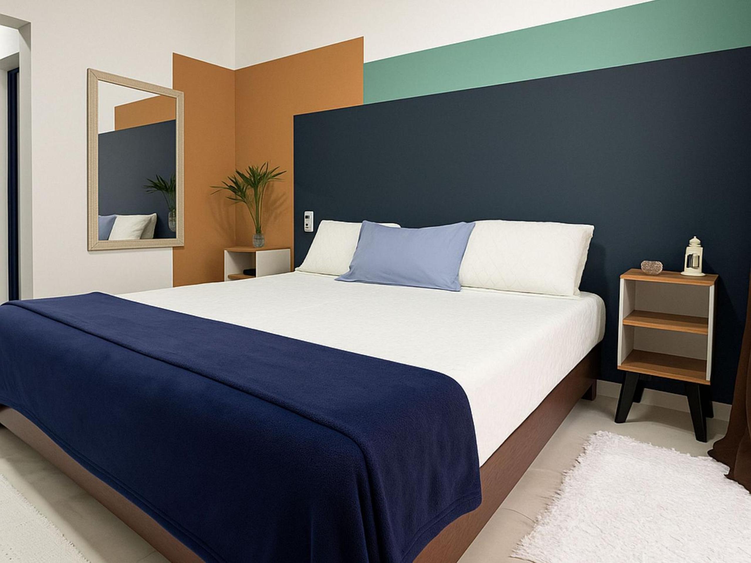 Casa com 2 quartos em condomínio tranquilo, suíte com cama king, ar-condicionado, Wi-Fi rápido, cozinha equipada e garagem privativa