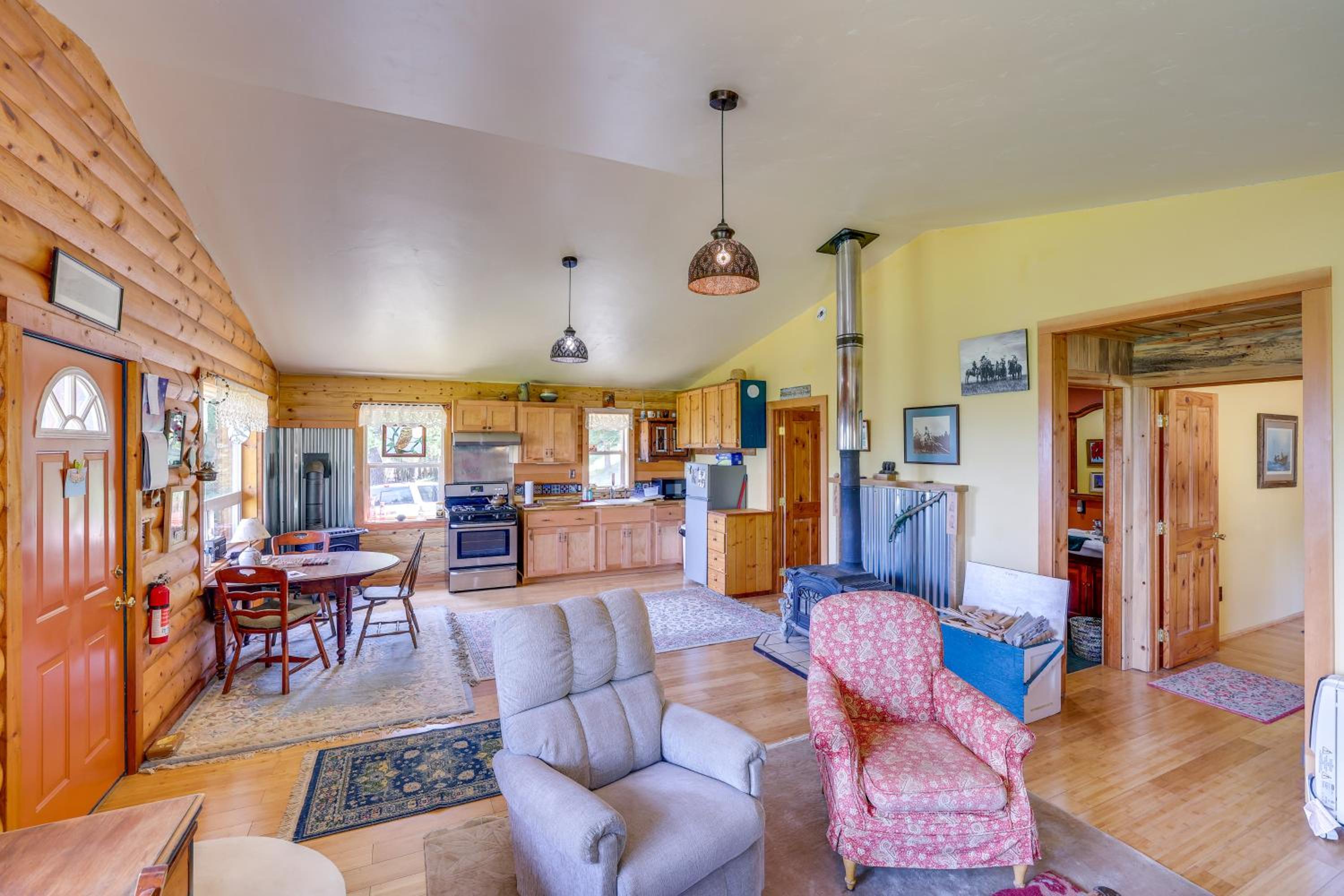 Pet-Friendly Cabin on 10 Acres in Joseph Private!