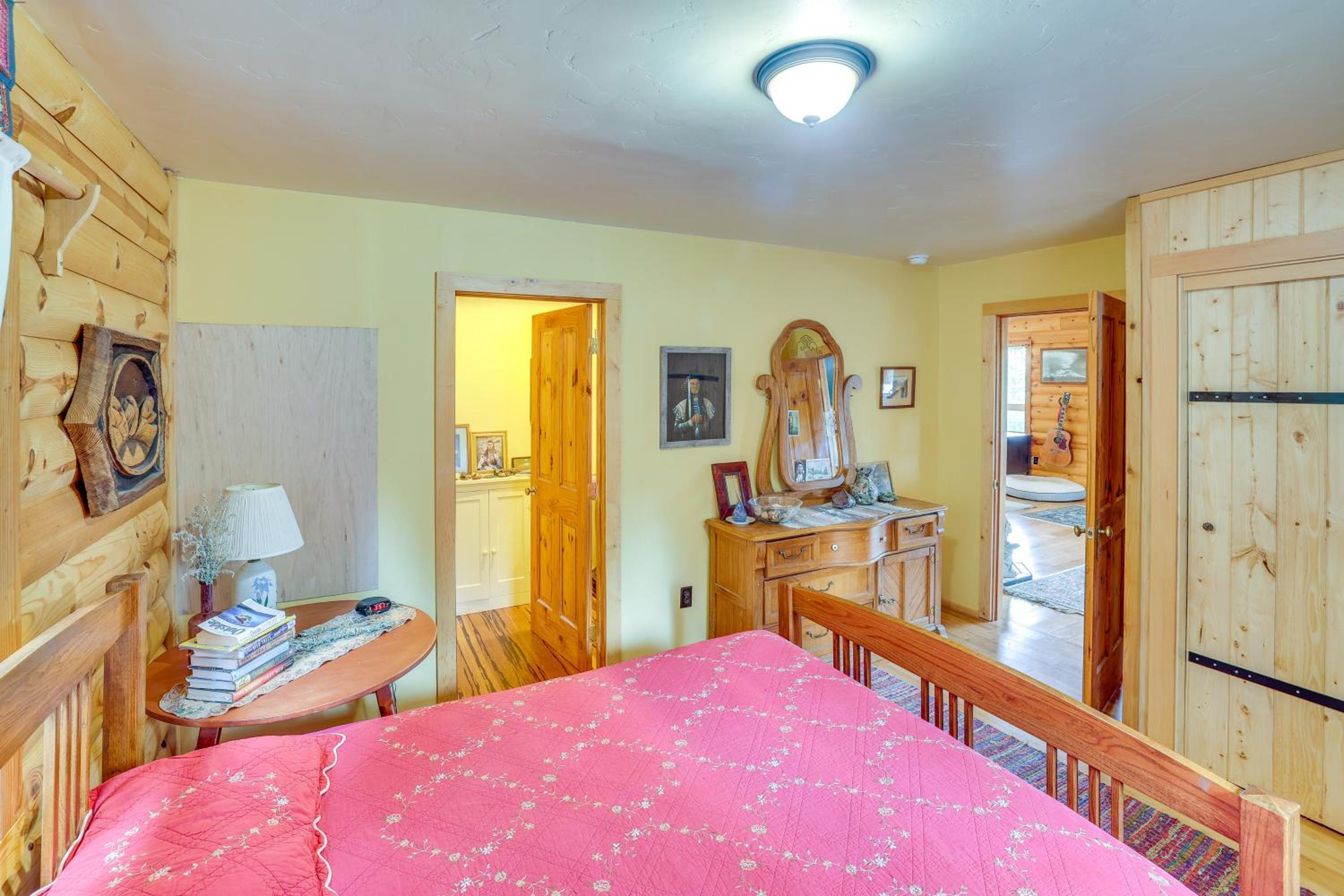 Pet-Friendly Cabin on 10 Acres in Joseph Private!
