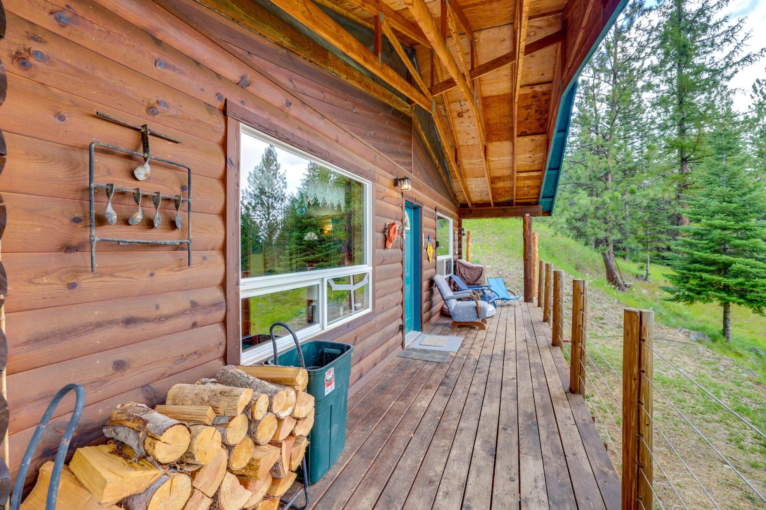 Pet-Friendly Cabin on 10 Acres in Joseph Private!