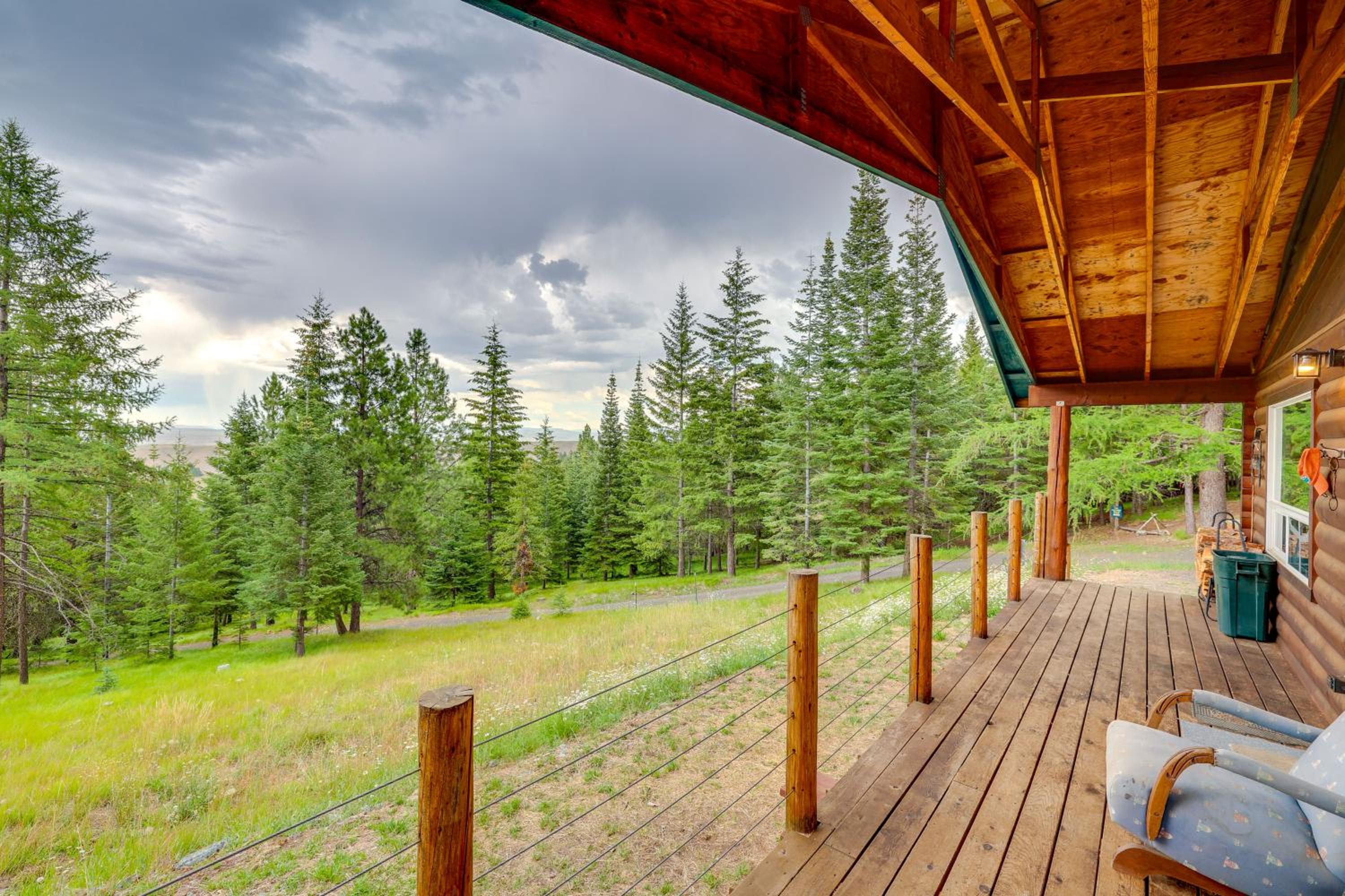 Pet-Friendly Cabin on 10 Acres in Joseph Private!