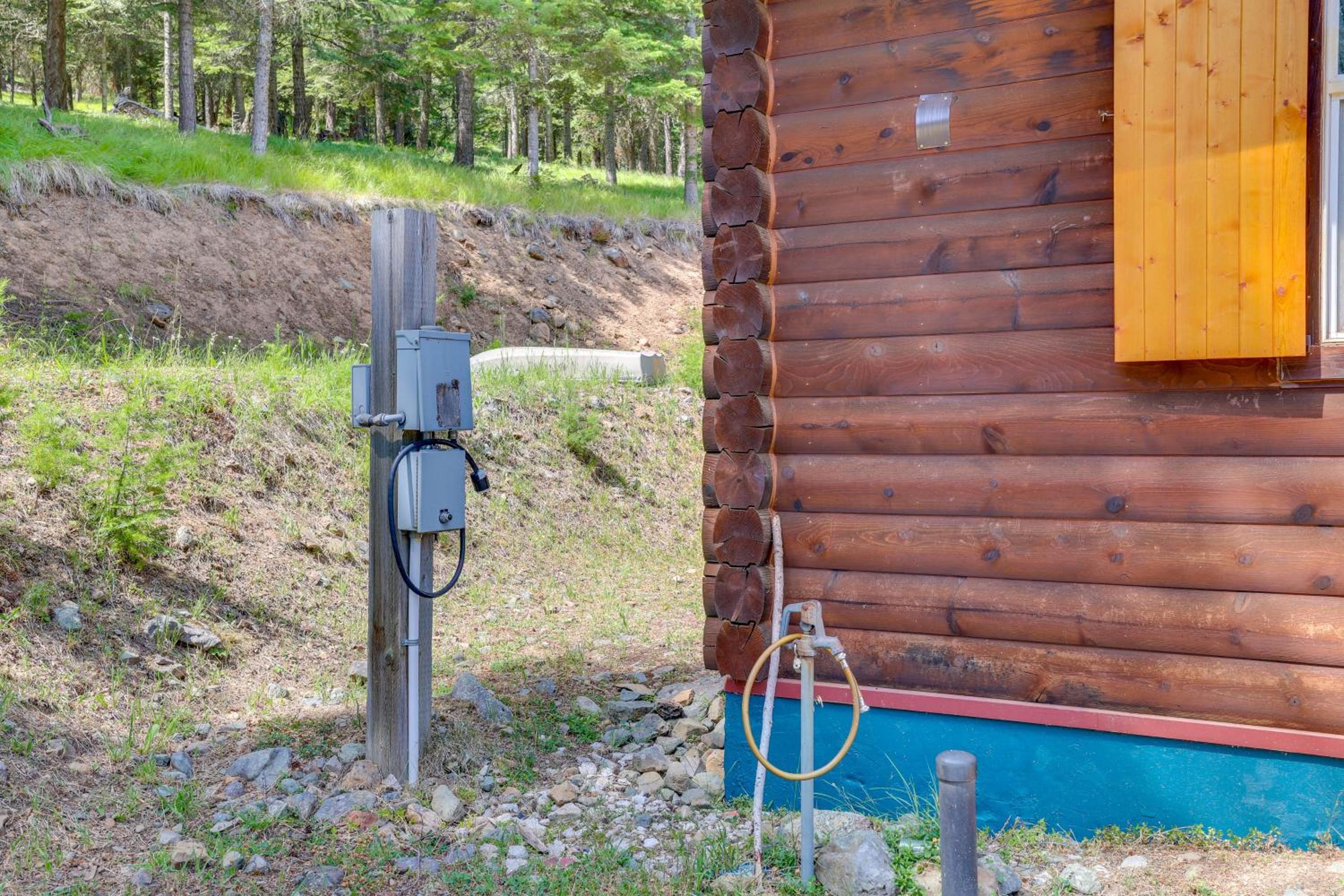 Pet-Friendly Cabin on 10 Acres in Joseph Private!