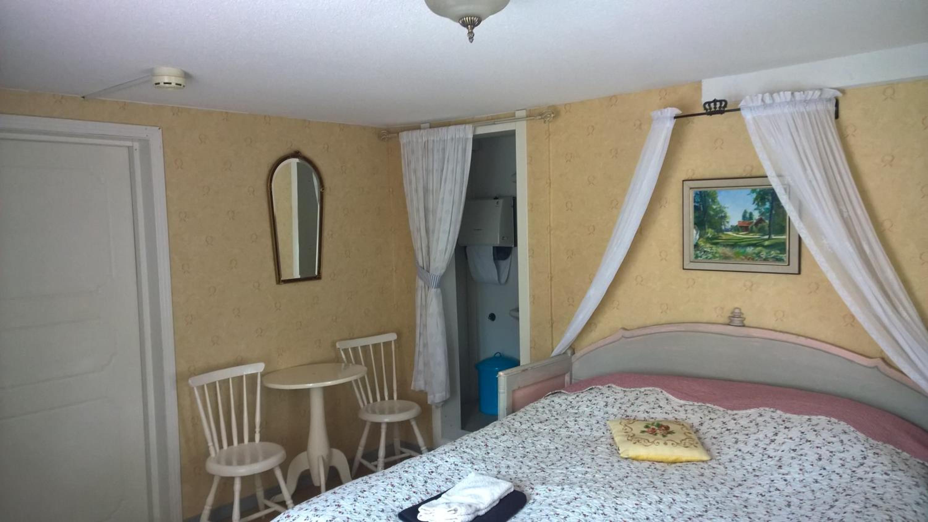 Photo 6